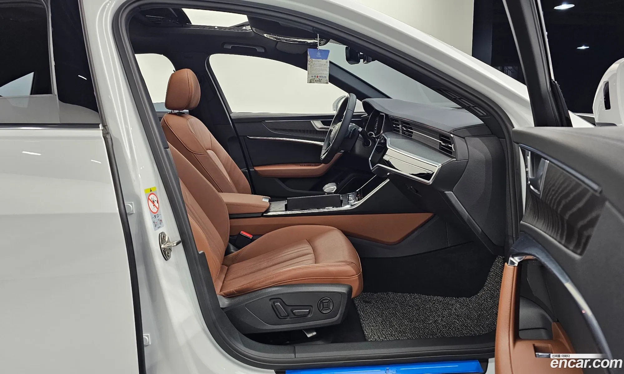 Audi A6 2021 WAUZZZF2XMN048055 — 8