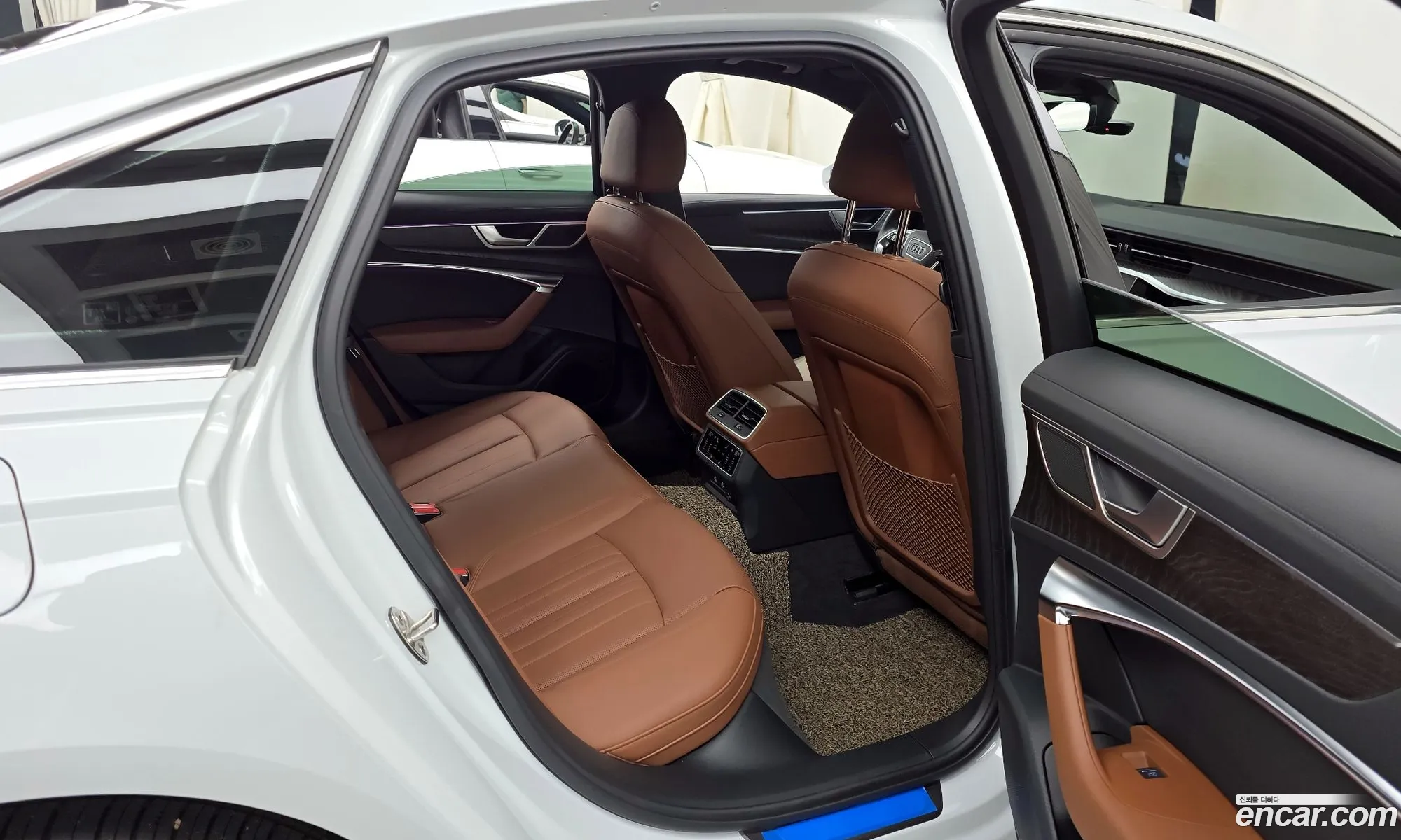Audi A6 2022 — 11