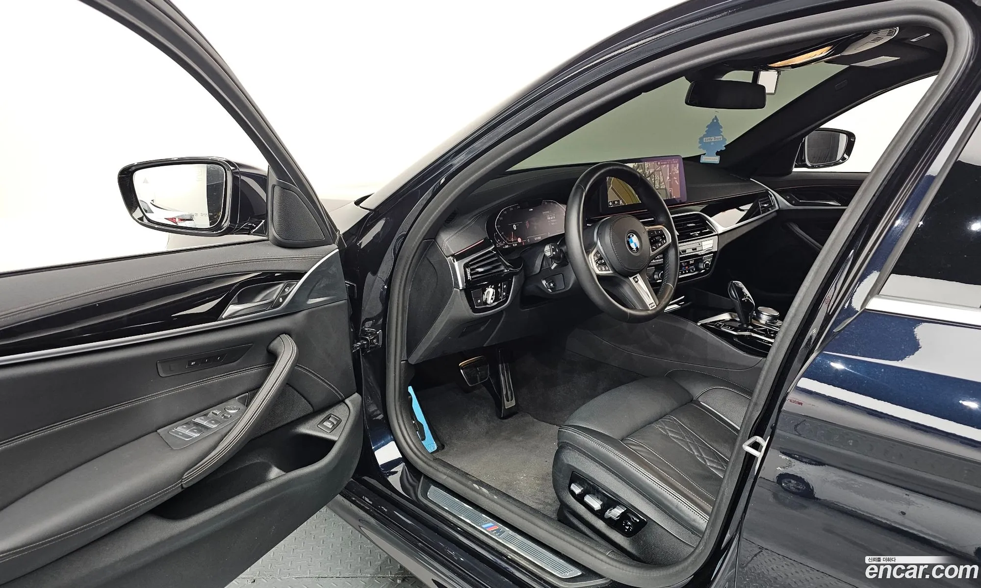 BMW 5 Series 2021 WBA11ES01MCF95988 — 10