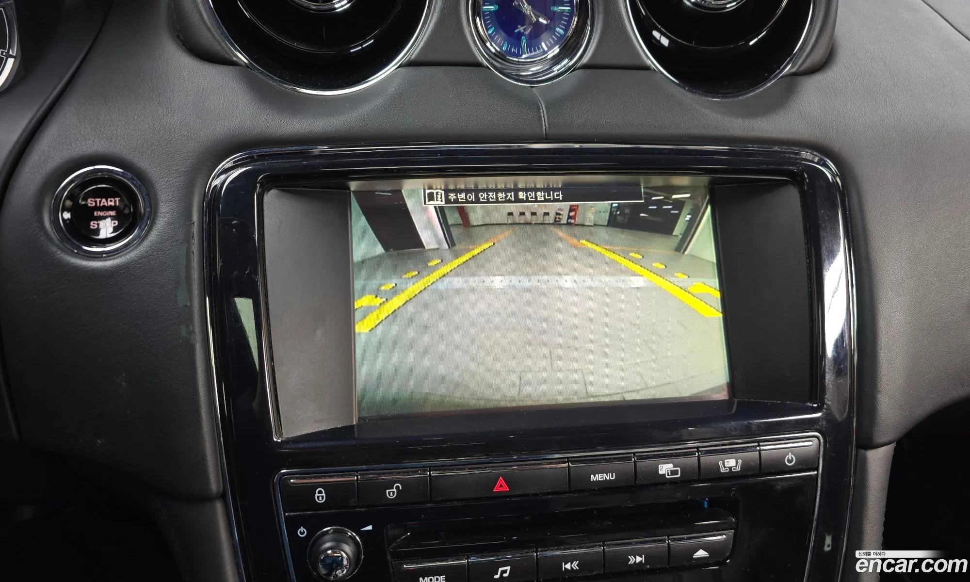 Jaguar XJ 2011 SAJAA26BXBLV14558 — 12