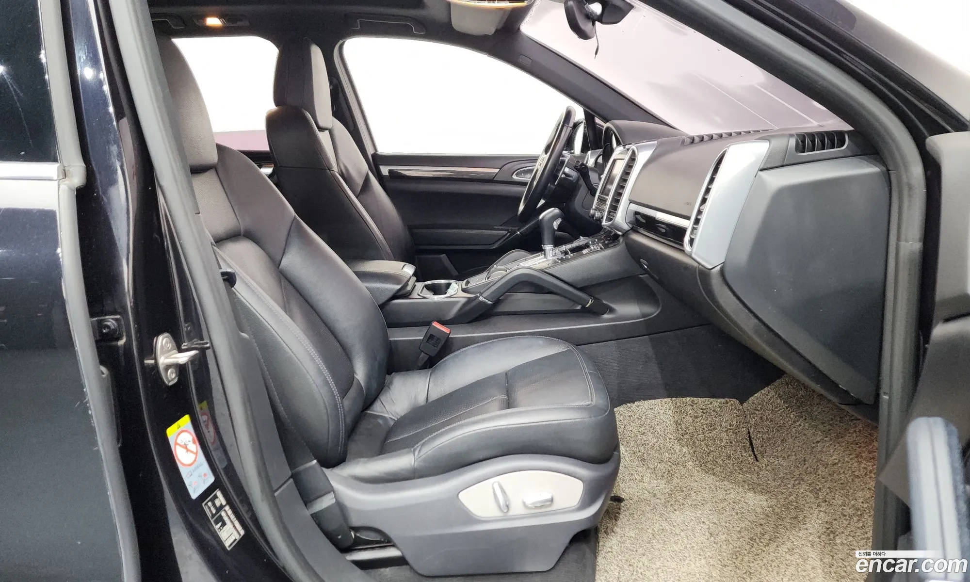Porsche Cayenne 2015 WP1AF2926FLA32833 — 19