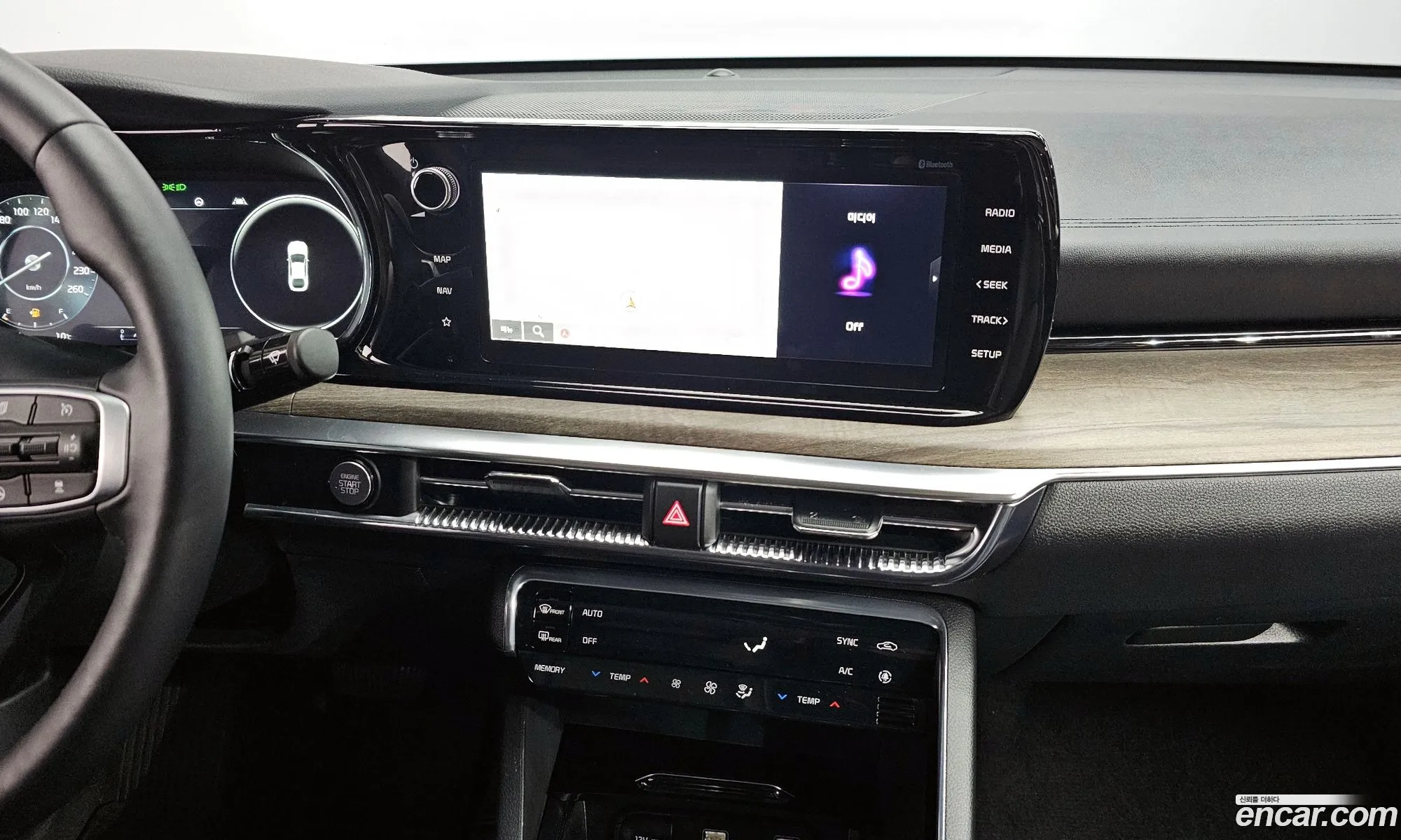 Kia K5 2023 — 3