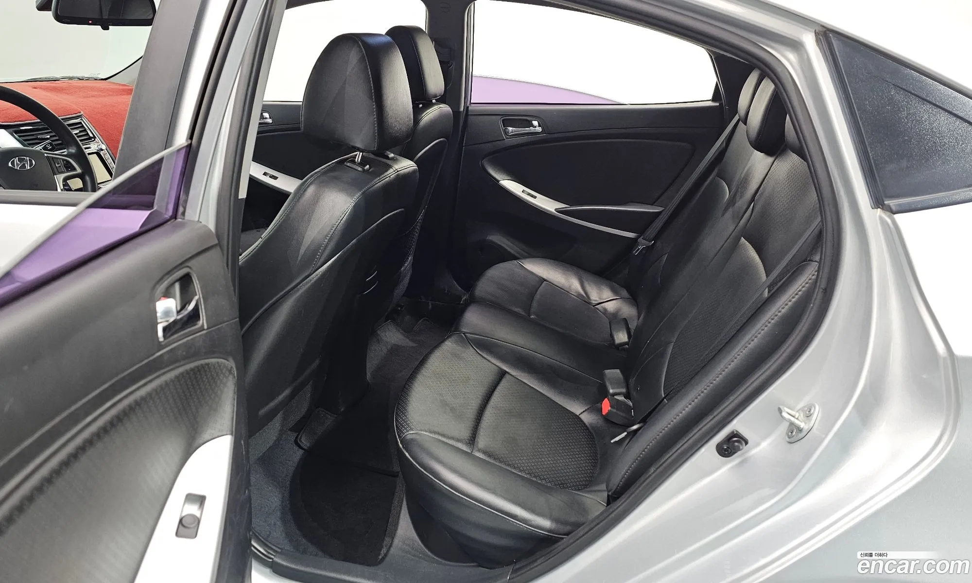 Hyundai Accent 2012 — 11