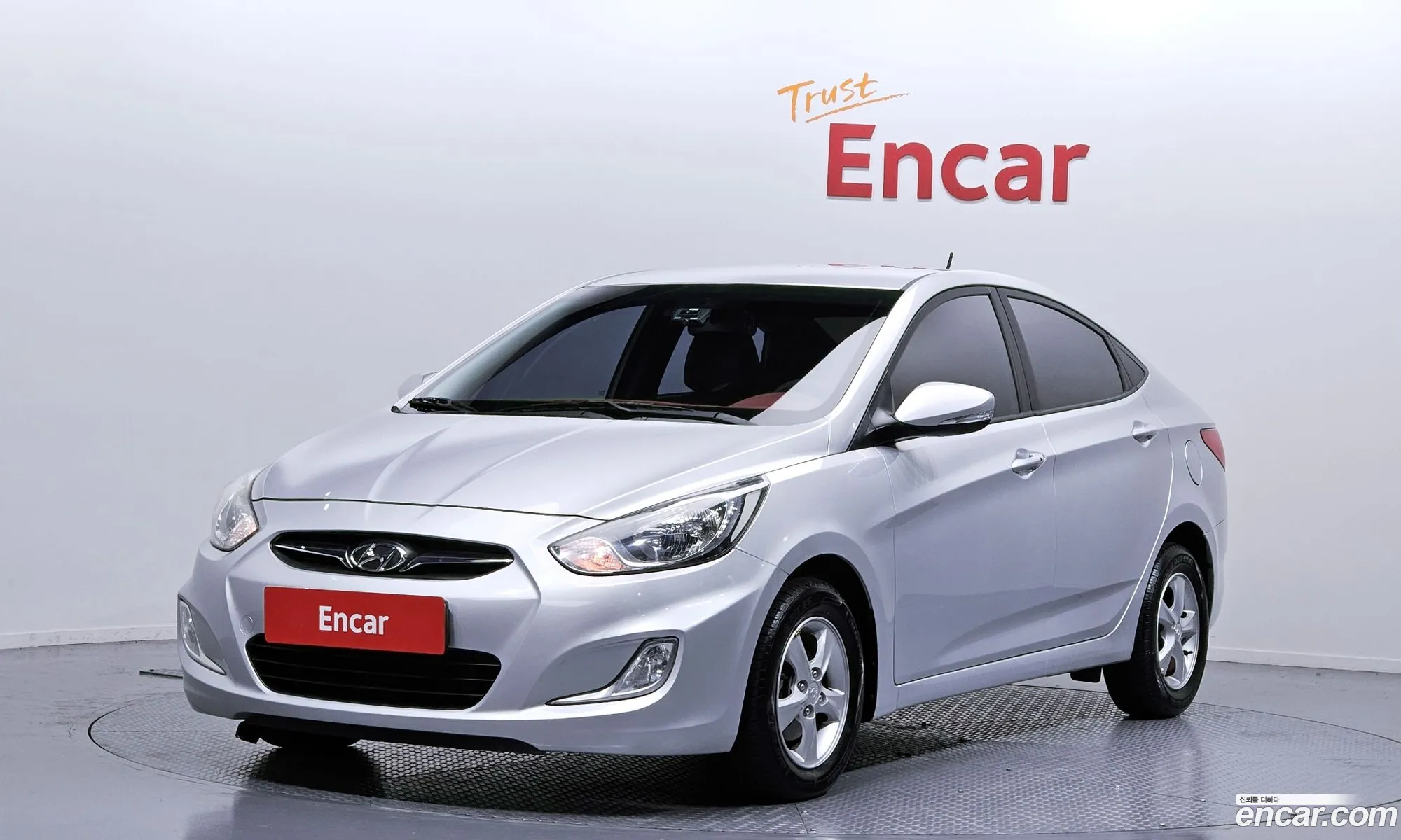 Hyundai Accent 2012 — 13