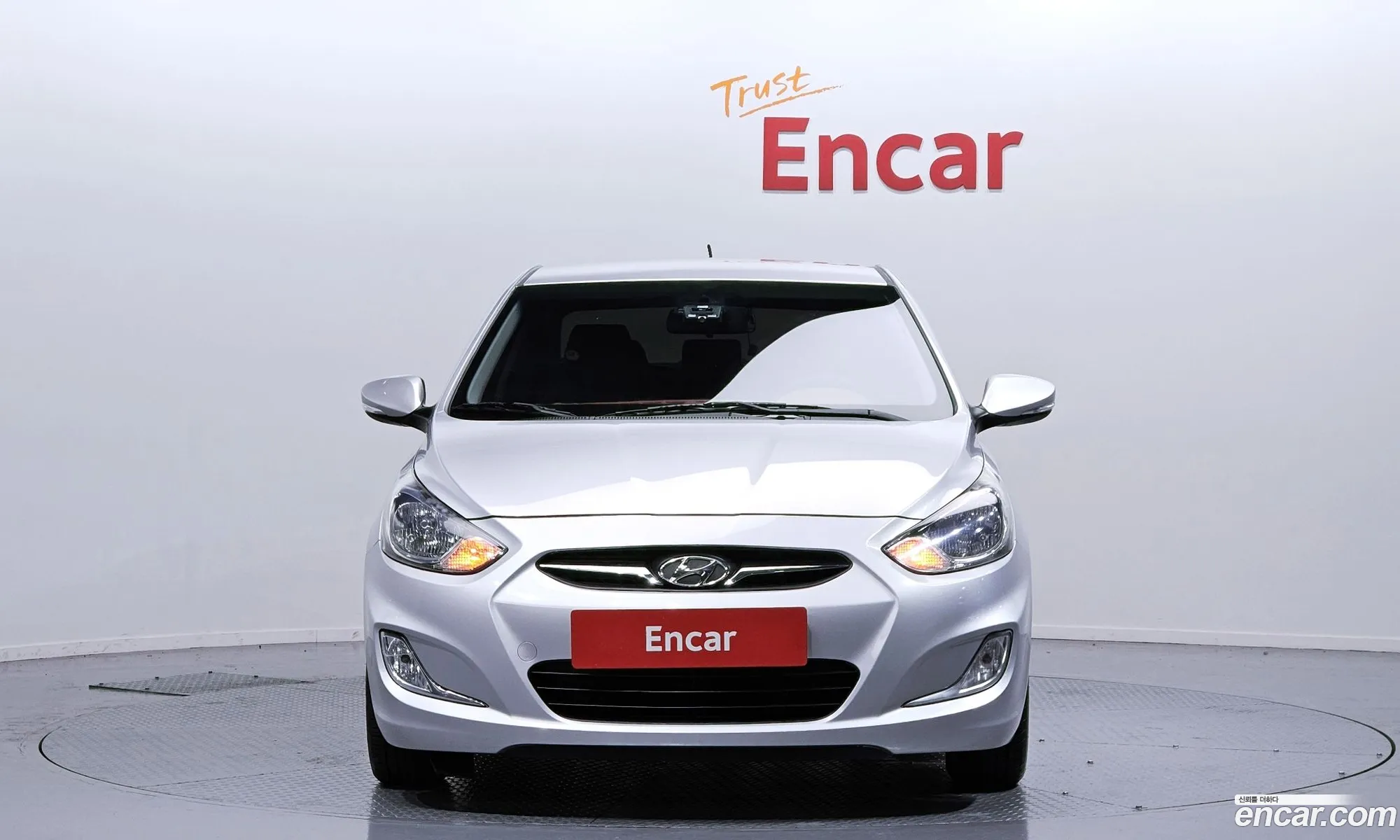 Hyundai Accent 2012 — 10