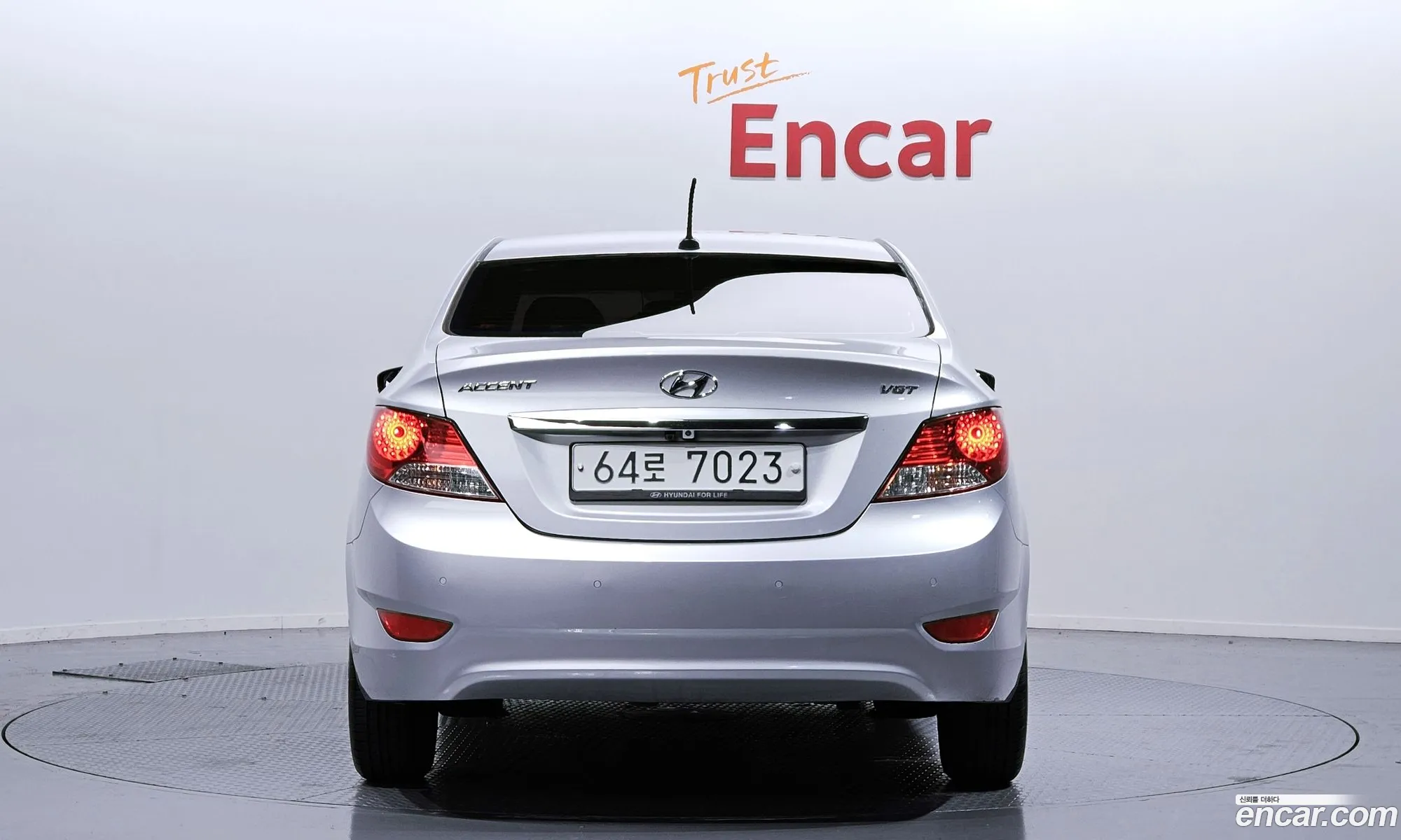Hyundai Accent 2012 — 7