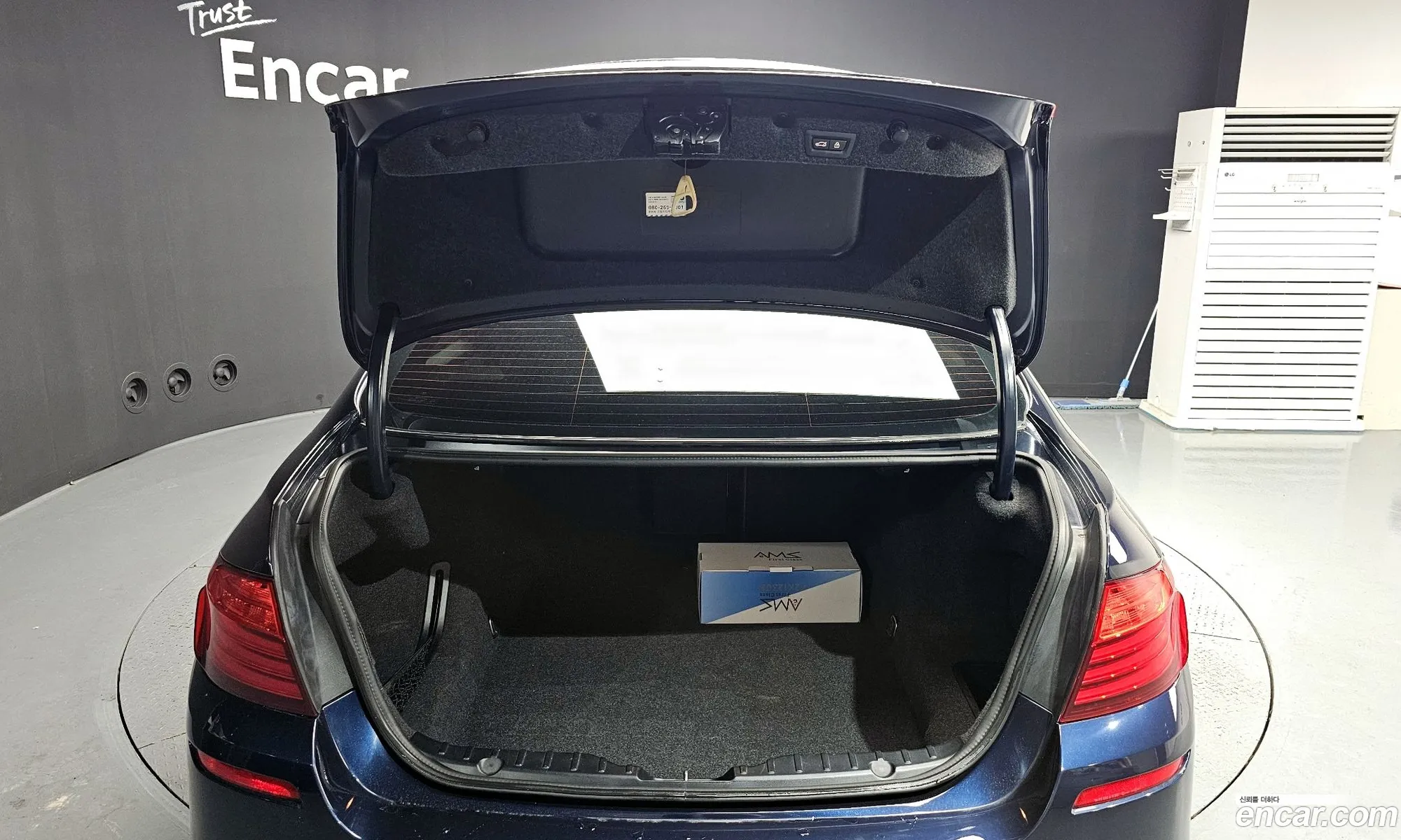BMW 5 Series 2014 WBA5D9102ED061201 — 2