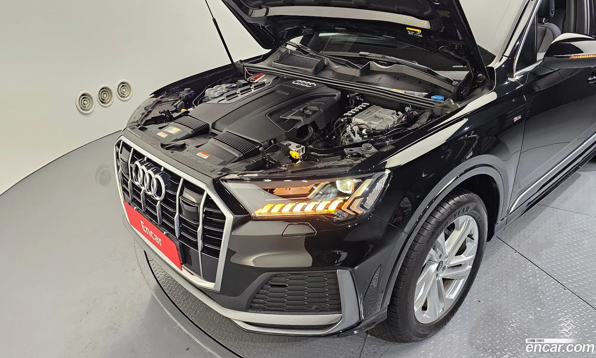 Audi Q7 2022 — 18