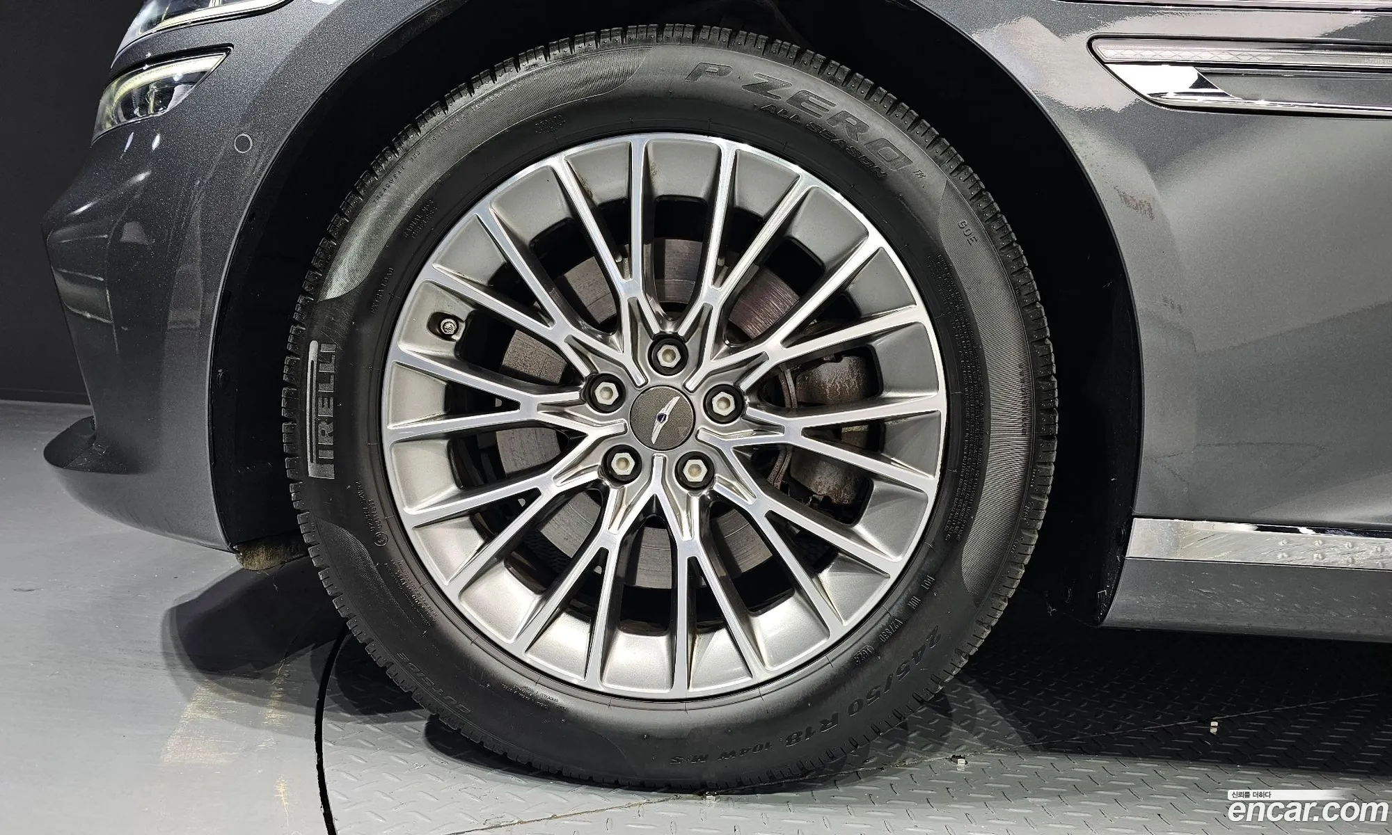 Genesis G80 2020 KMTGB41CDMU032604 — 19