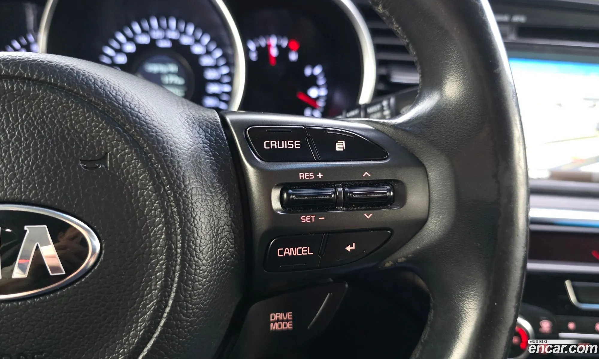 Kia K5 2013 — 2