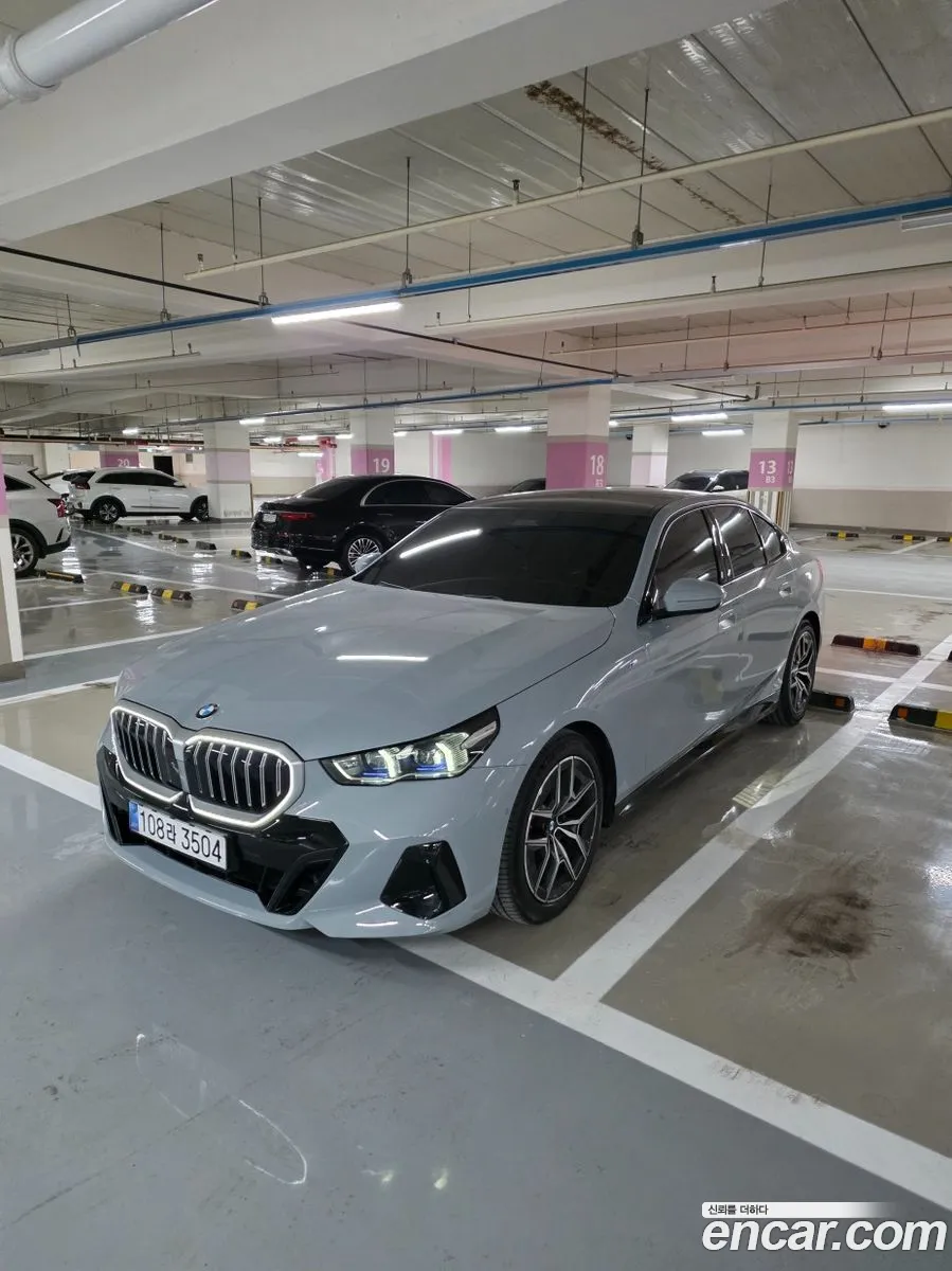 BMW 5 Series 2025 — 16