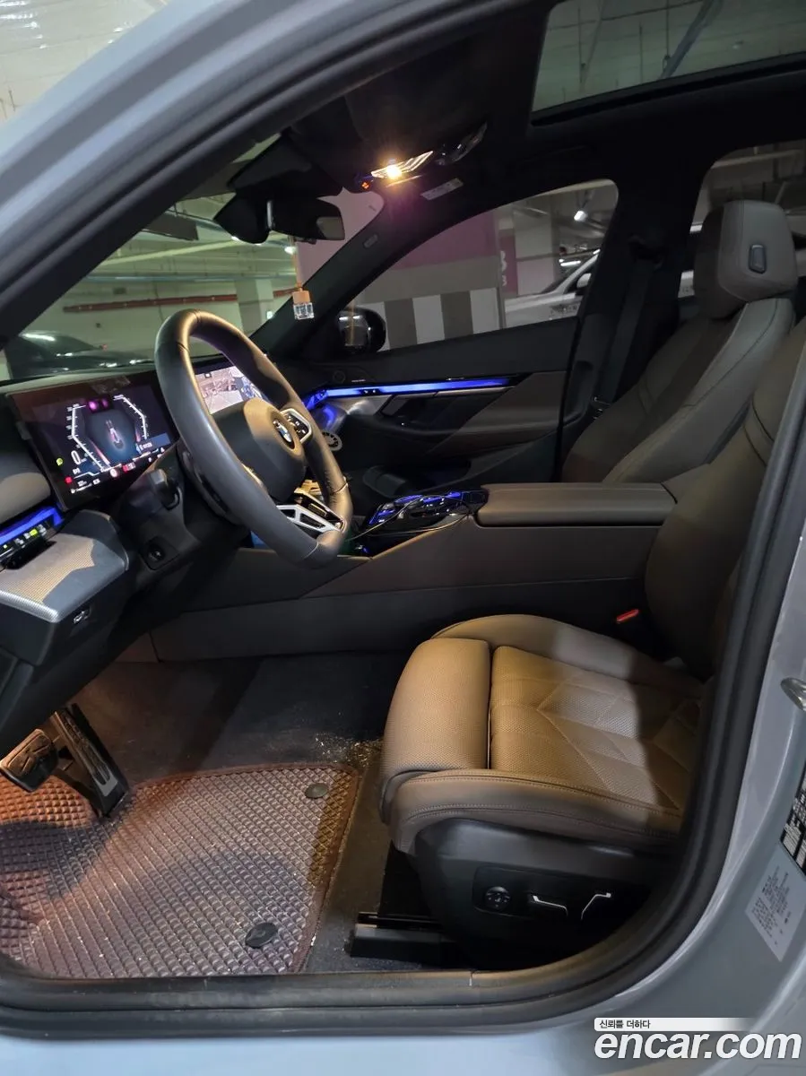 BMW 5 Series 2025 — 6