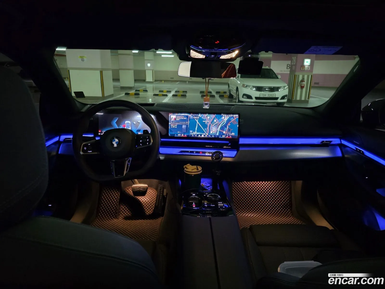 BMW 5 Series 2025 — 12