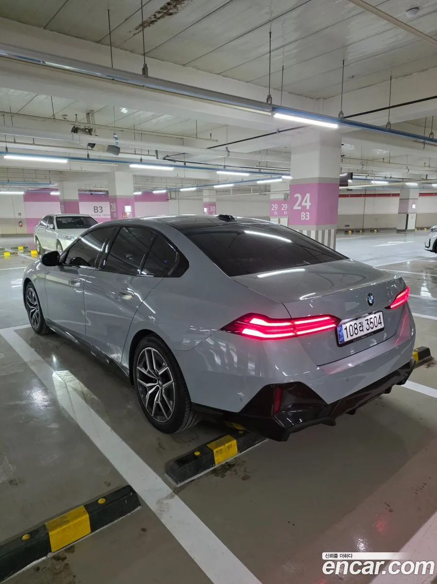 BMW 5 Series 2025 — 10