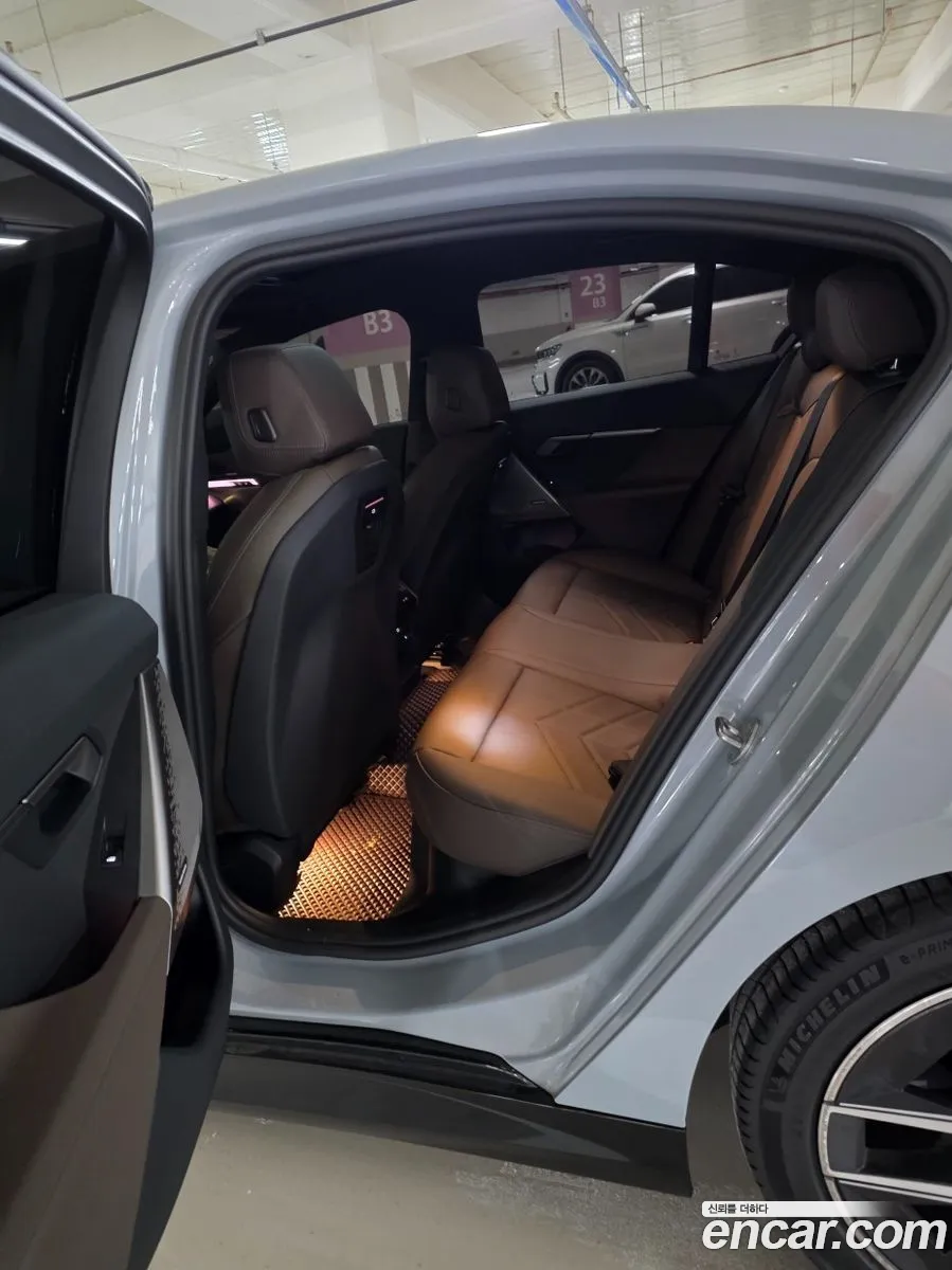 BMW 5 Series 2025 — 15