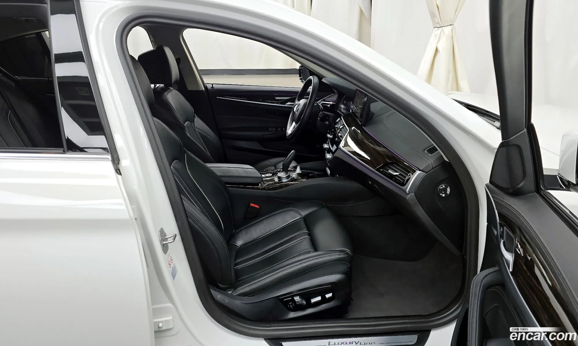 BMW 5 Series 2023 — 3