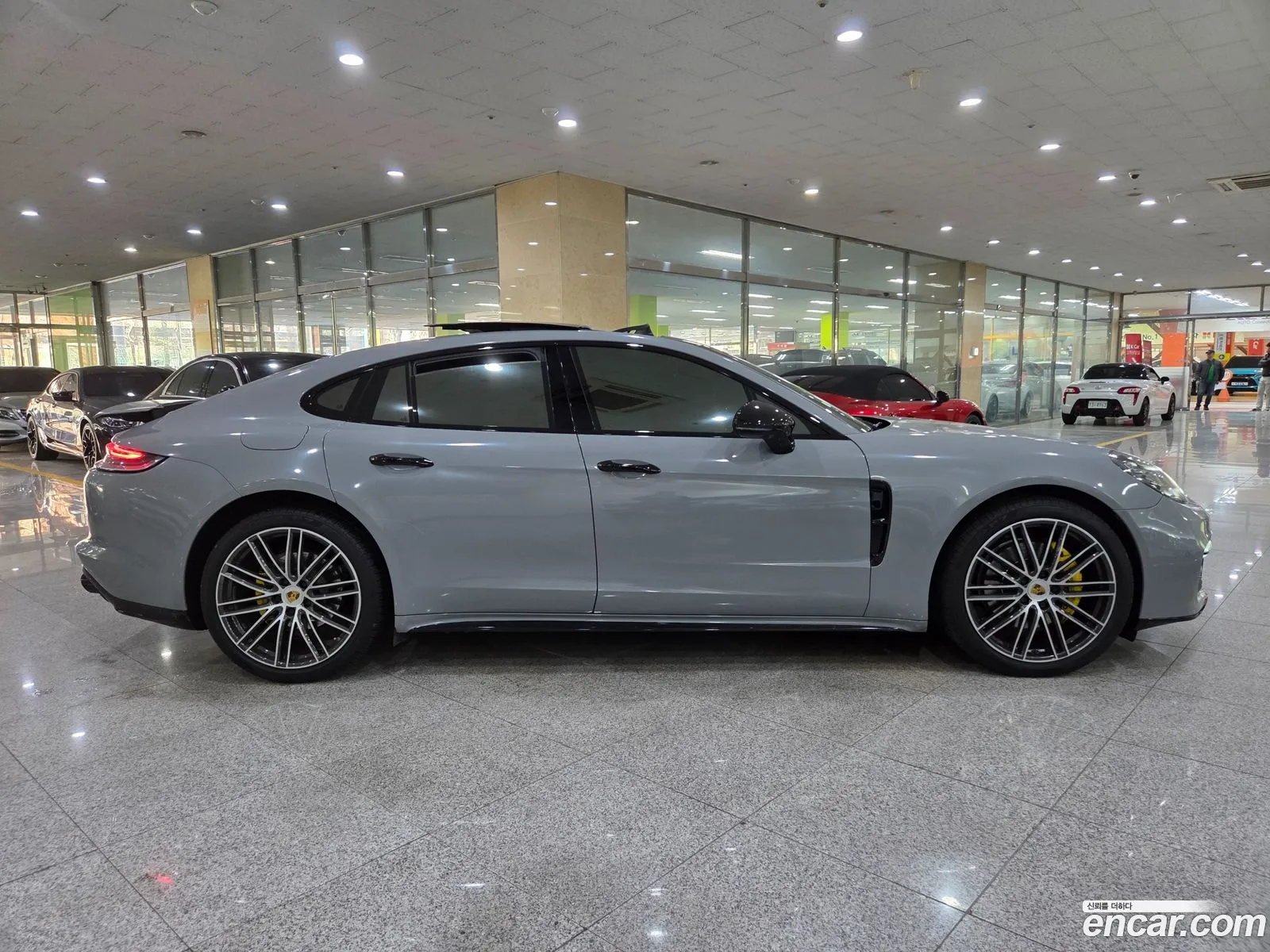 Porsche Panamera 2018 — 8