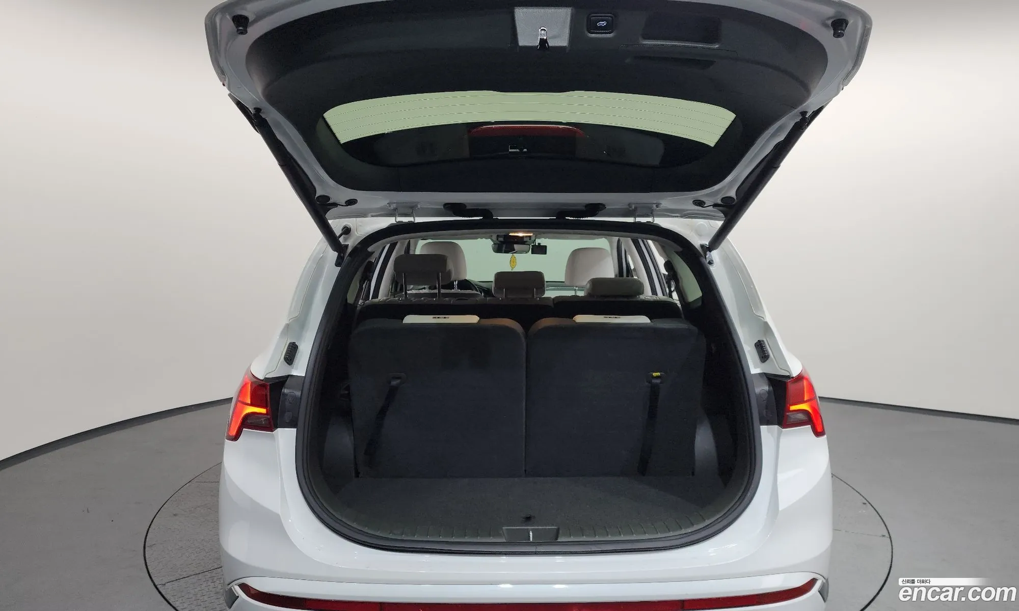 Hyundai Santa Fe 2022 — 20