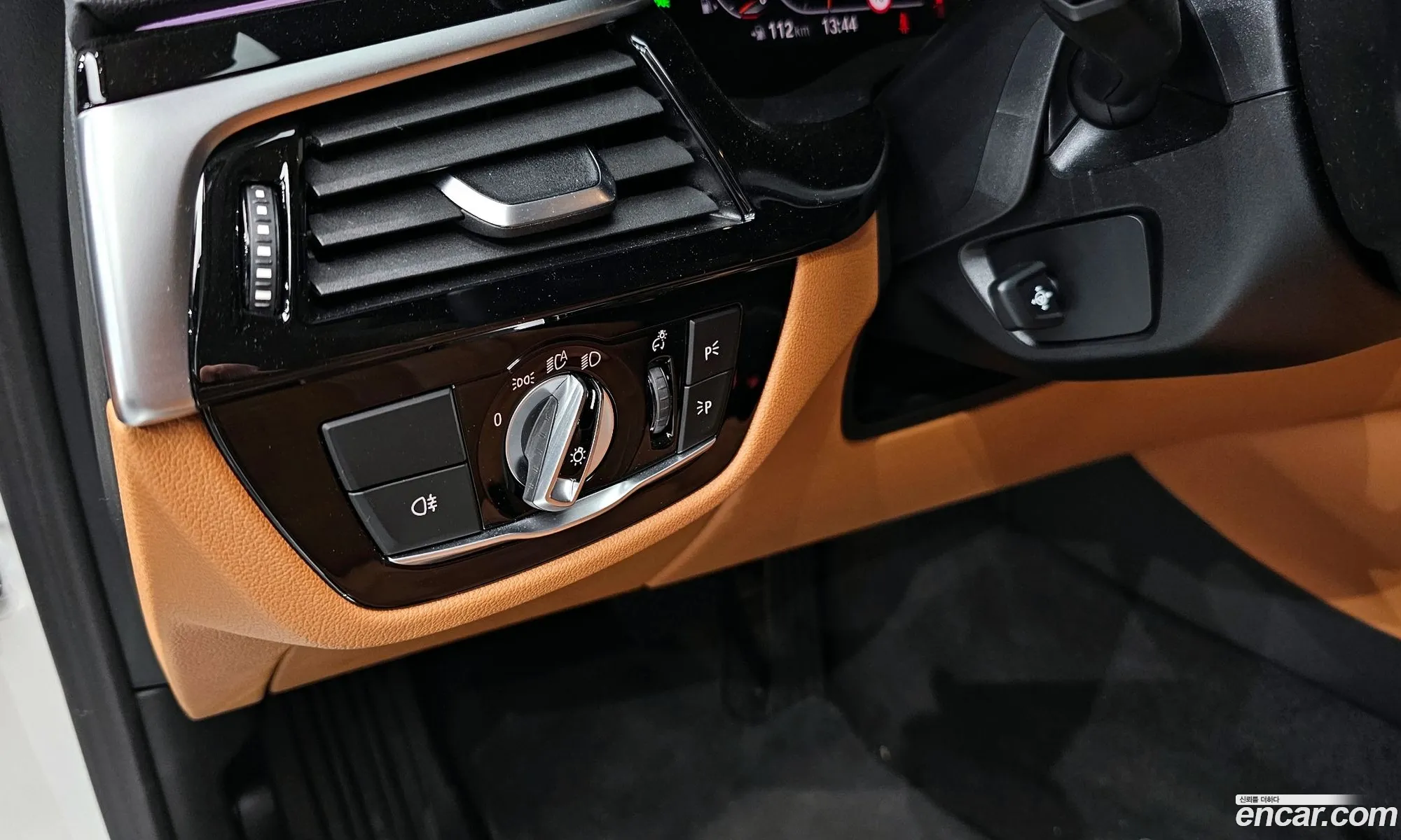 BMW 5 Series 2022 WBA11BH0XNWX49973 — 10
