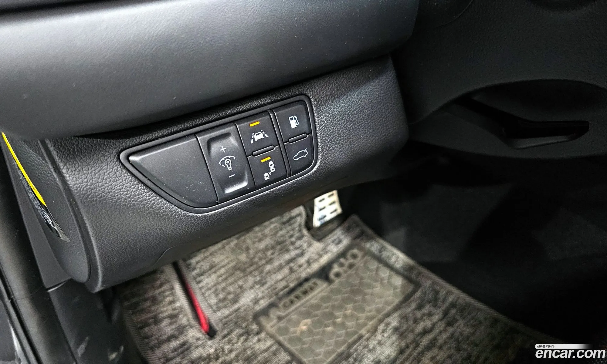 Genesis G70 2018 — 12