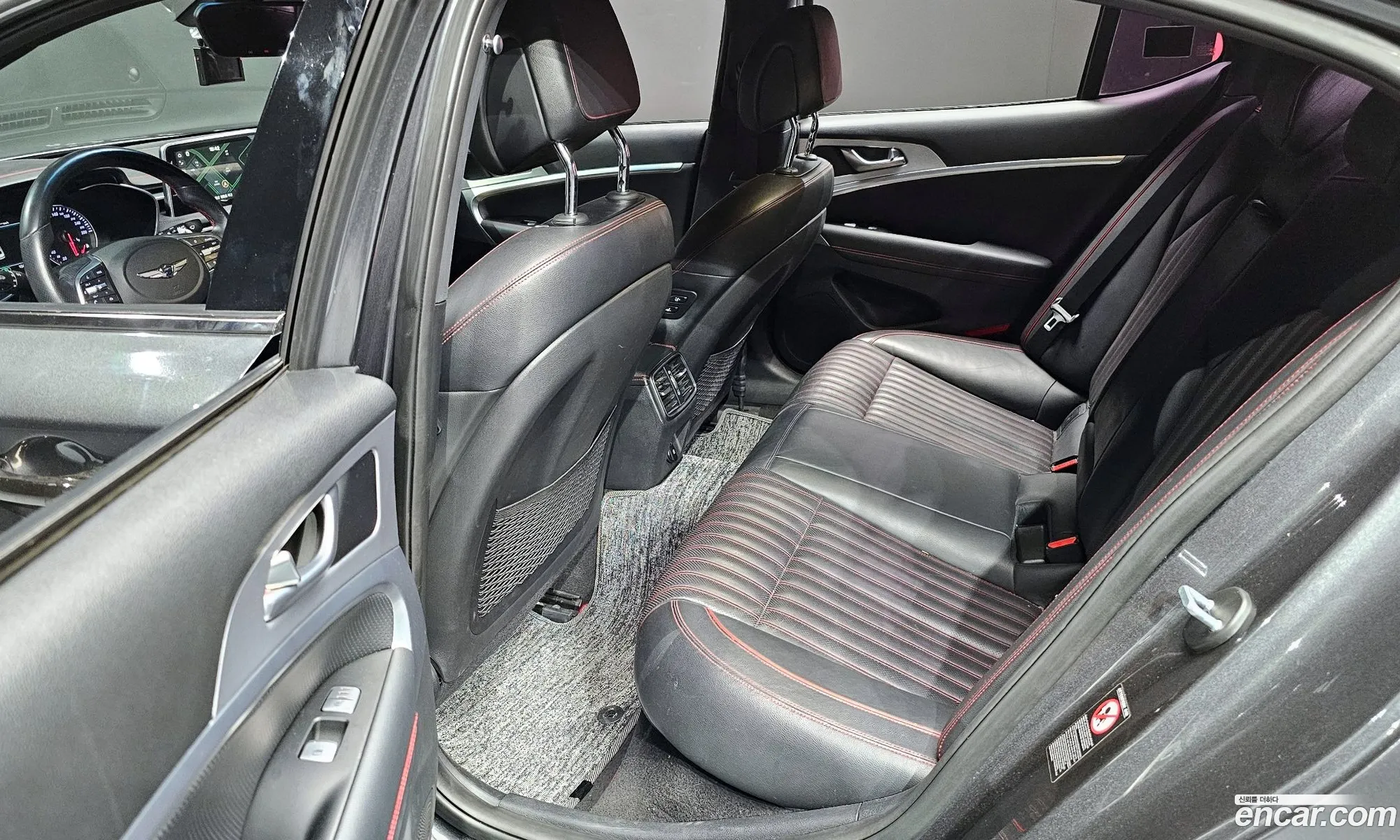 Genesis G70 2018 — 19