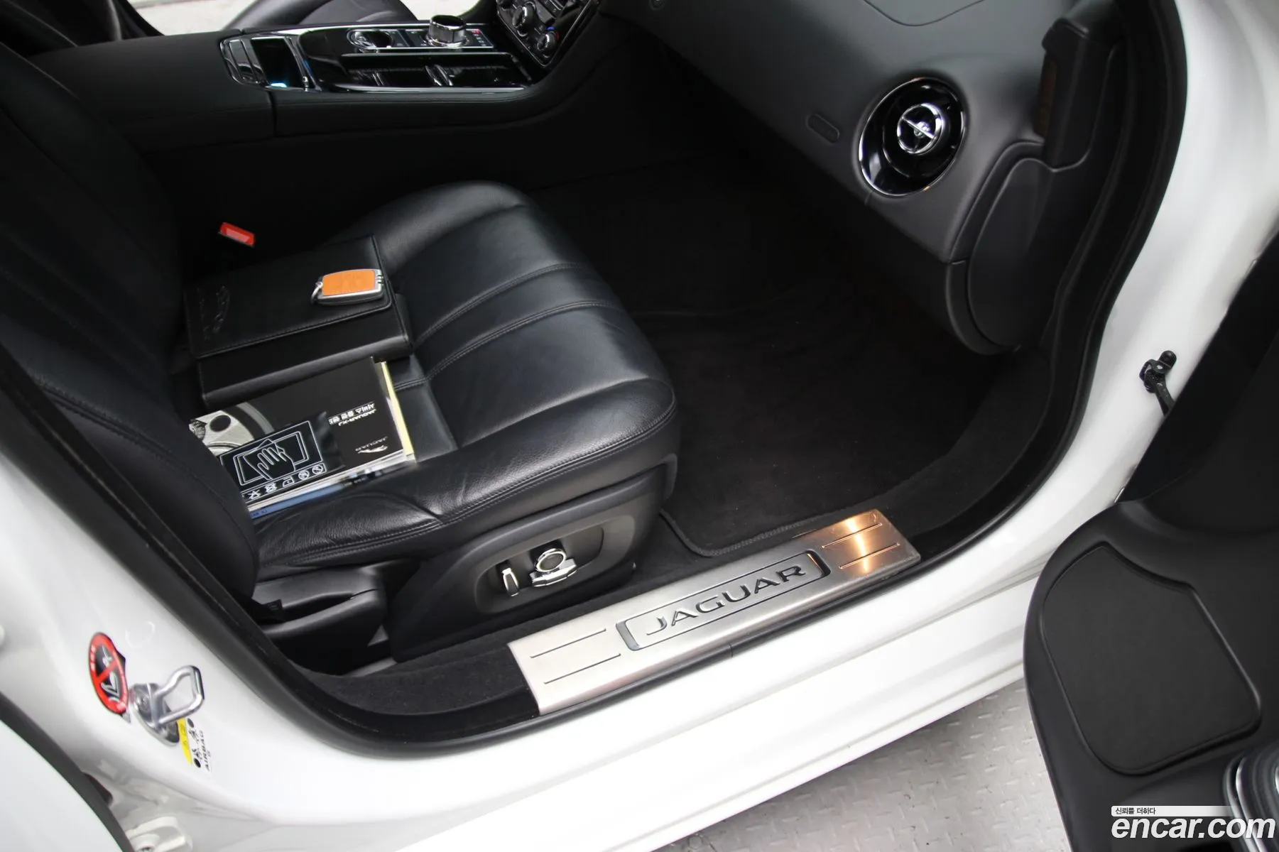 Jaguar XJ 2016 — 4