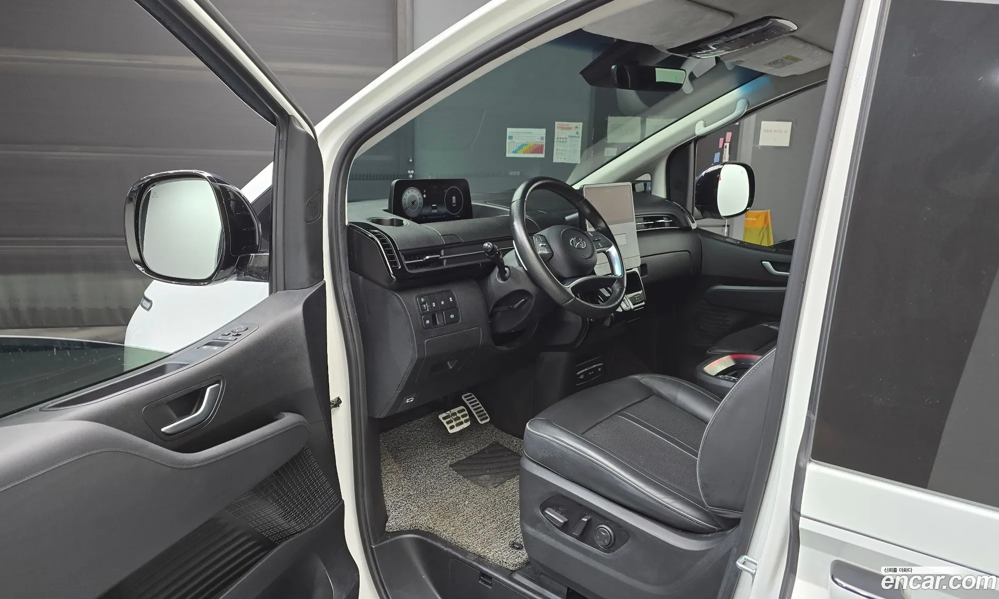 Hyundai Staria 2022 — 9