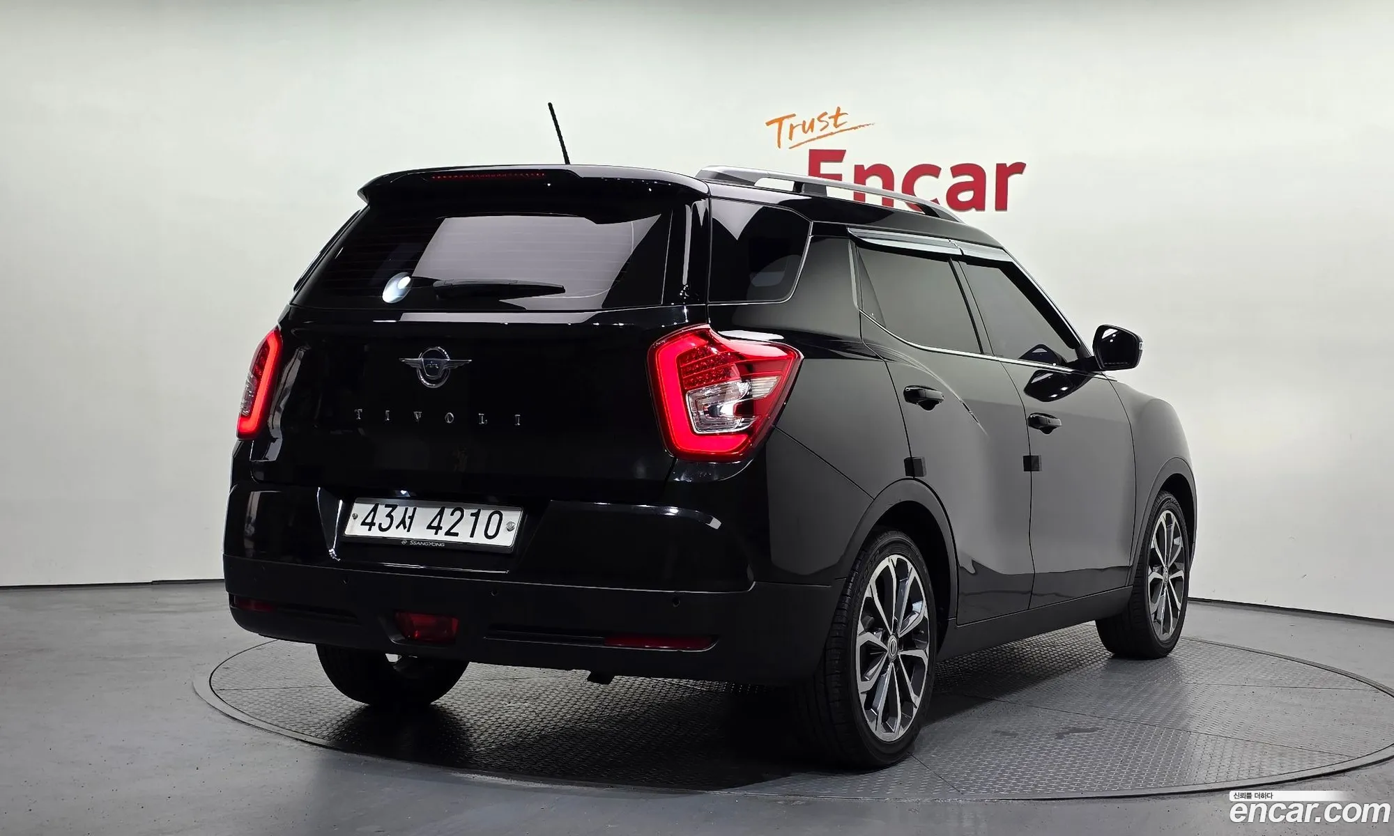 KG Mobility (SsangYong) Tivoli Air 2017 — 11