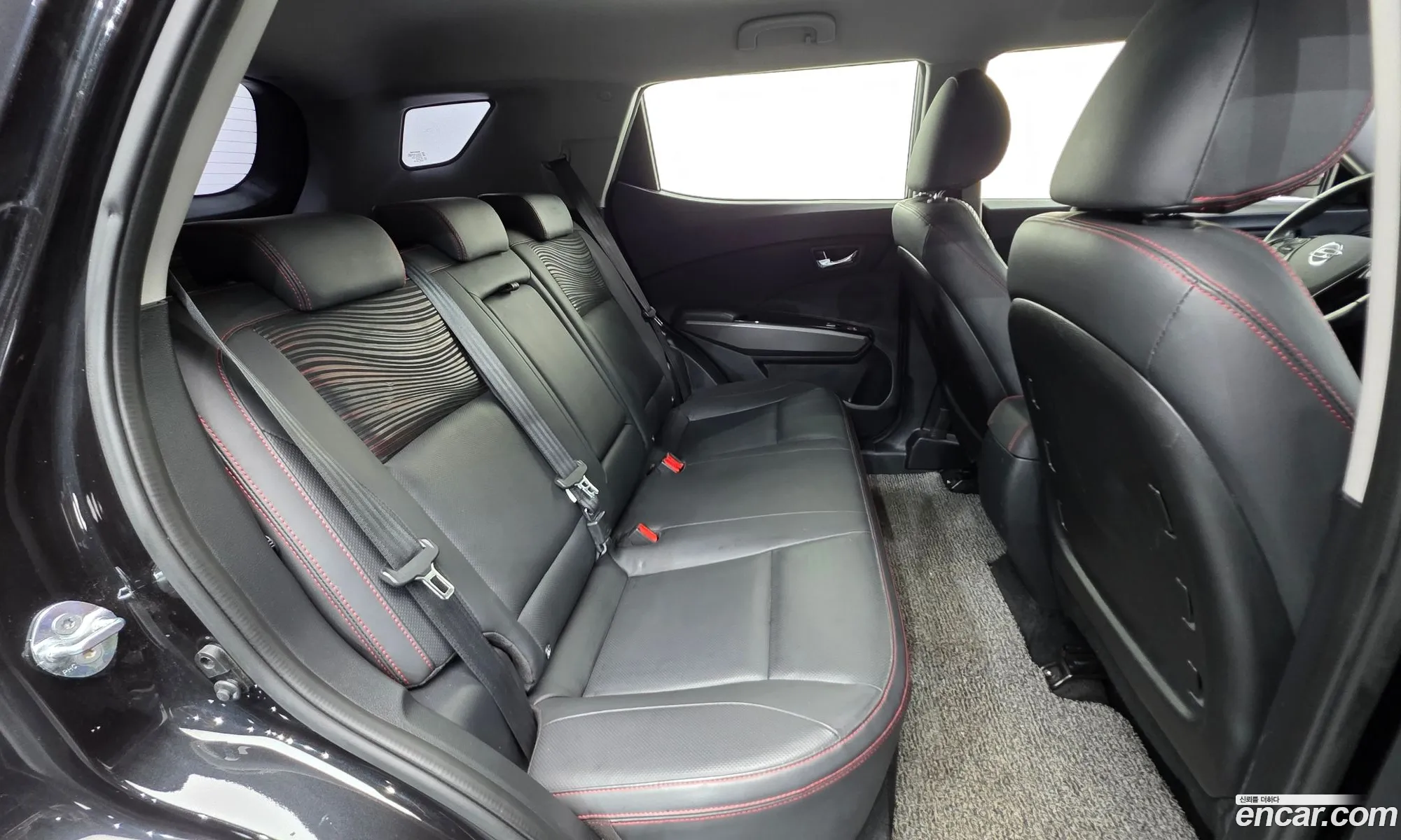 KG Mobility (SsangYong) Tivoli Air 2017 — 15