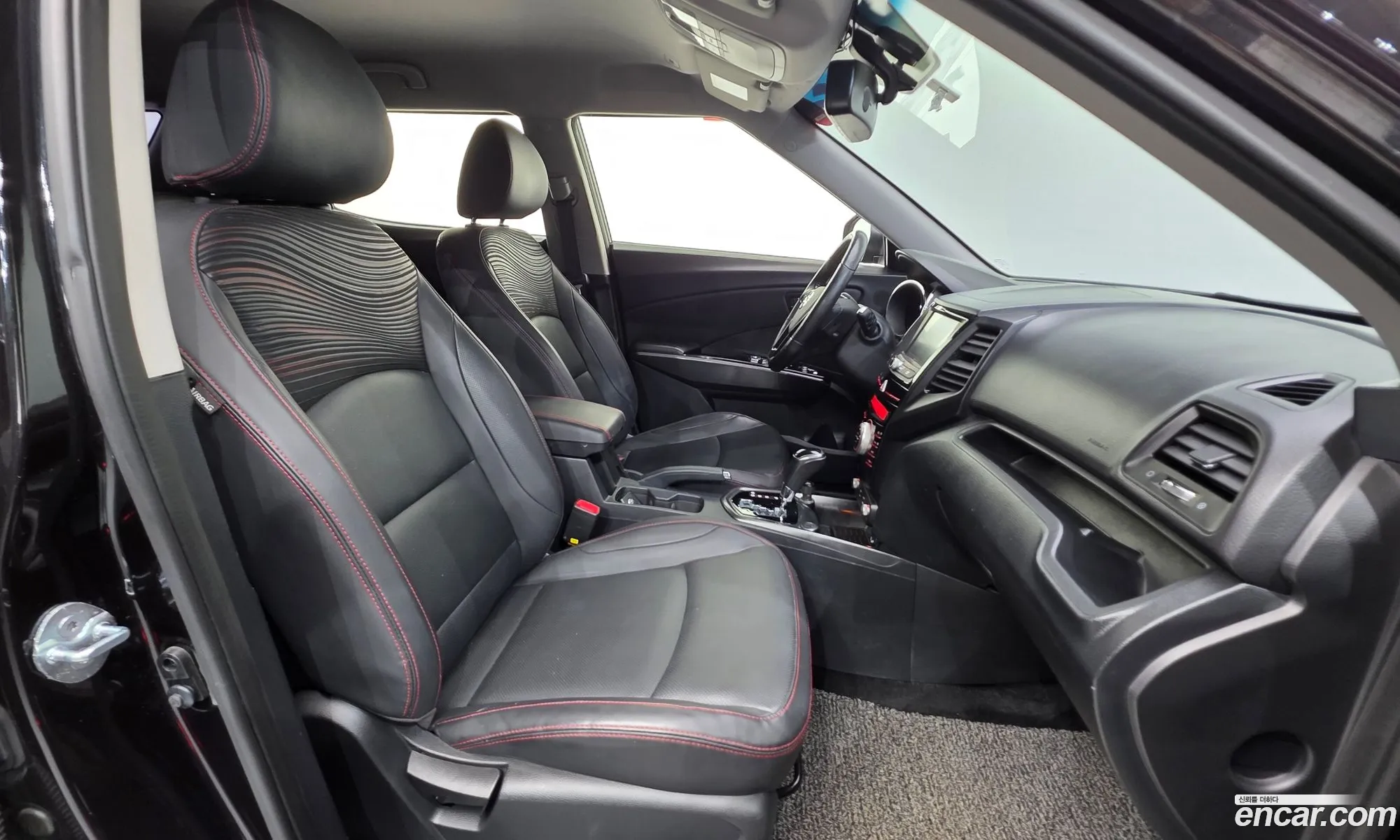 KG Mobility (SsangYong) Tivoli Air 2017 — 12