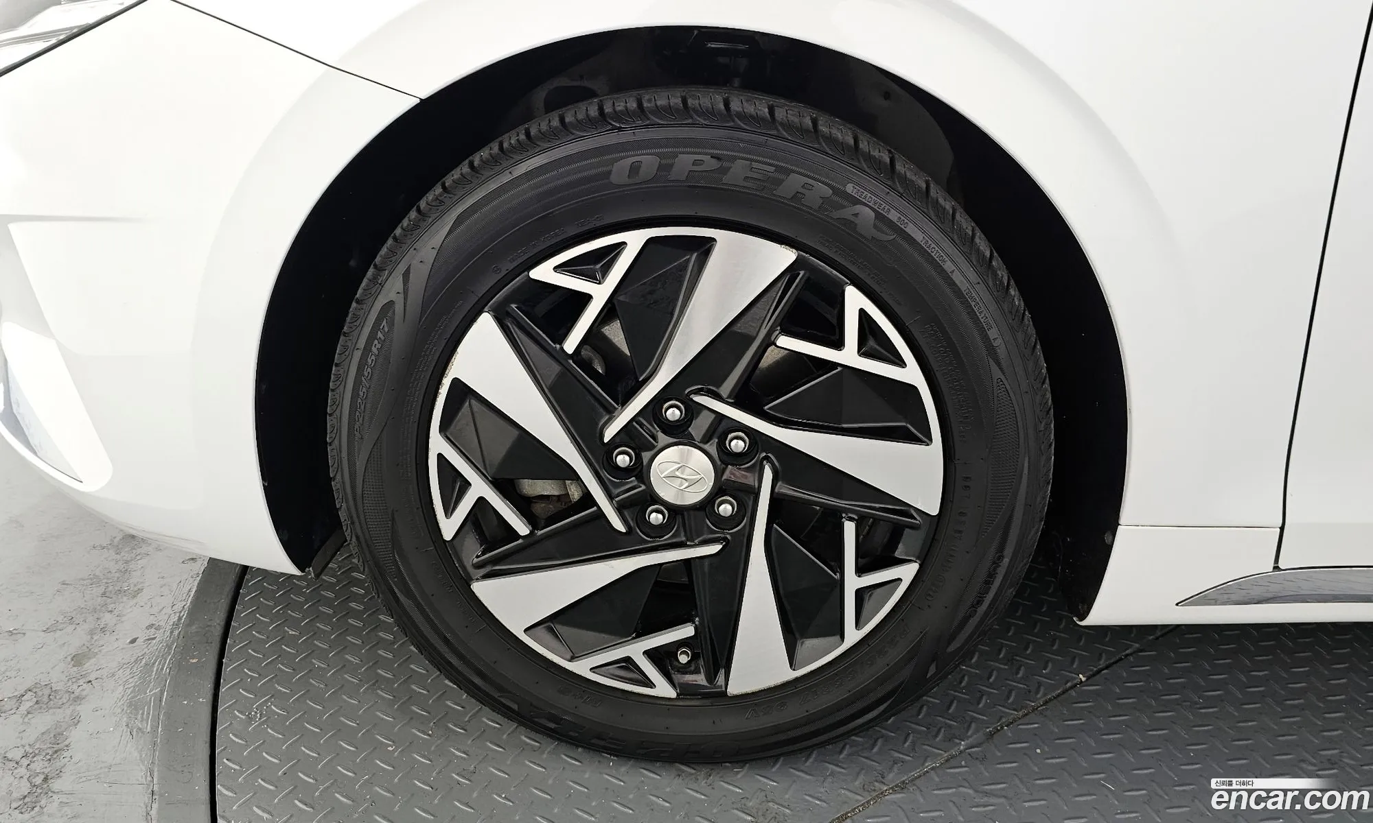 Hyundai Grandeur IG Hybrid 2020 — 16