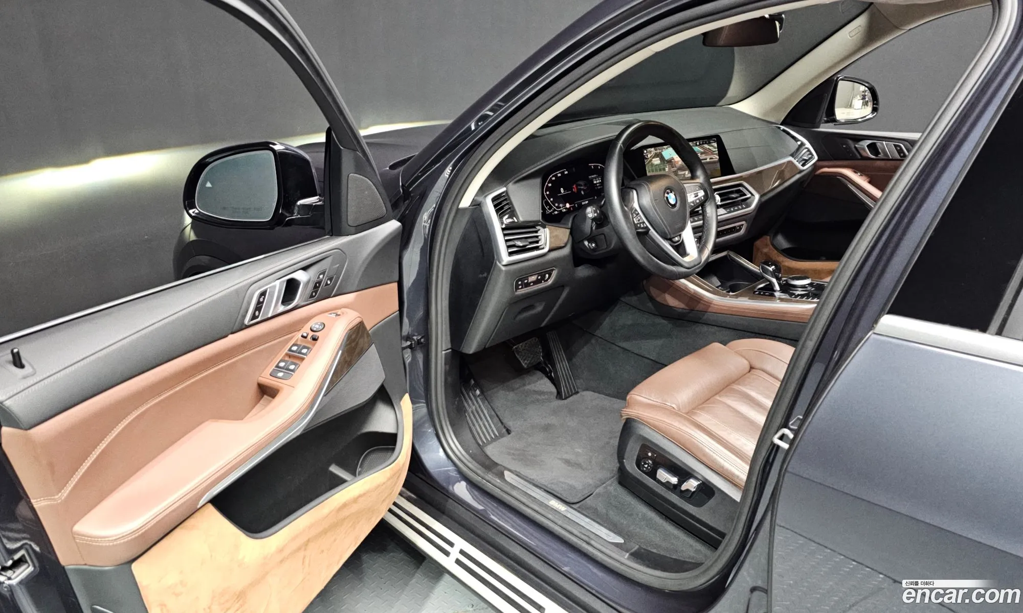 BMW X5 2021 WBAJU8102M9F34074 — 2