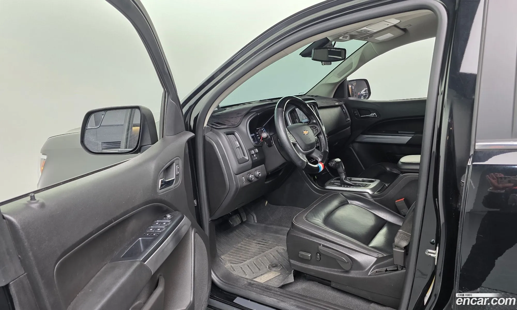 Chevrolet (GM Daewoo) Real New Colorado 2021 — 2