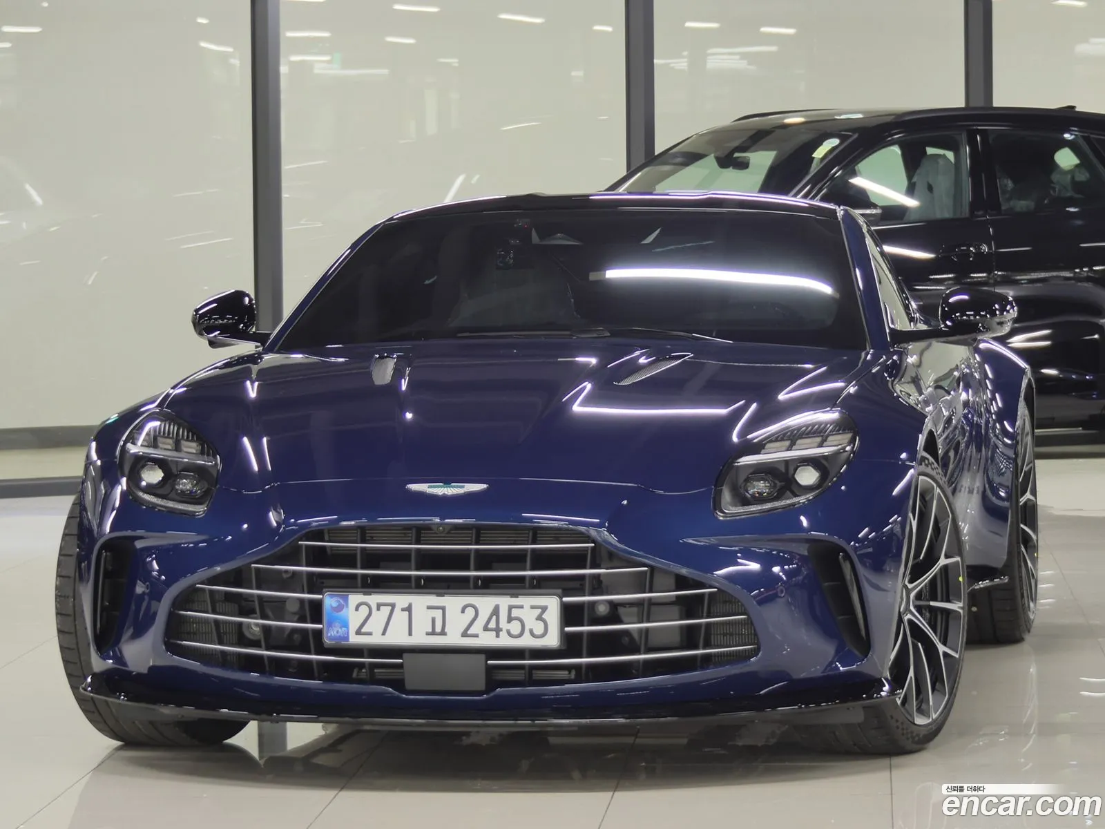 Aston Martin Vantage 2025 — 13