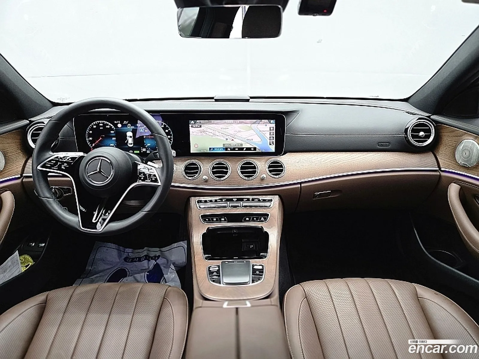 Mercedes-Benz E-Class W213 2022 — 14