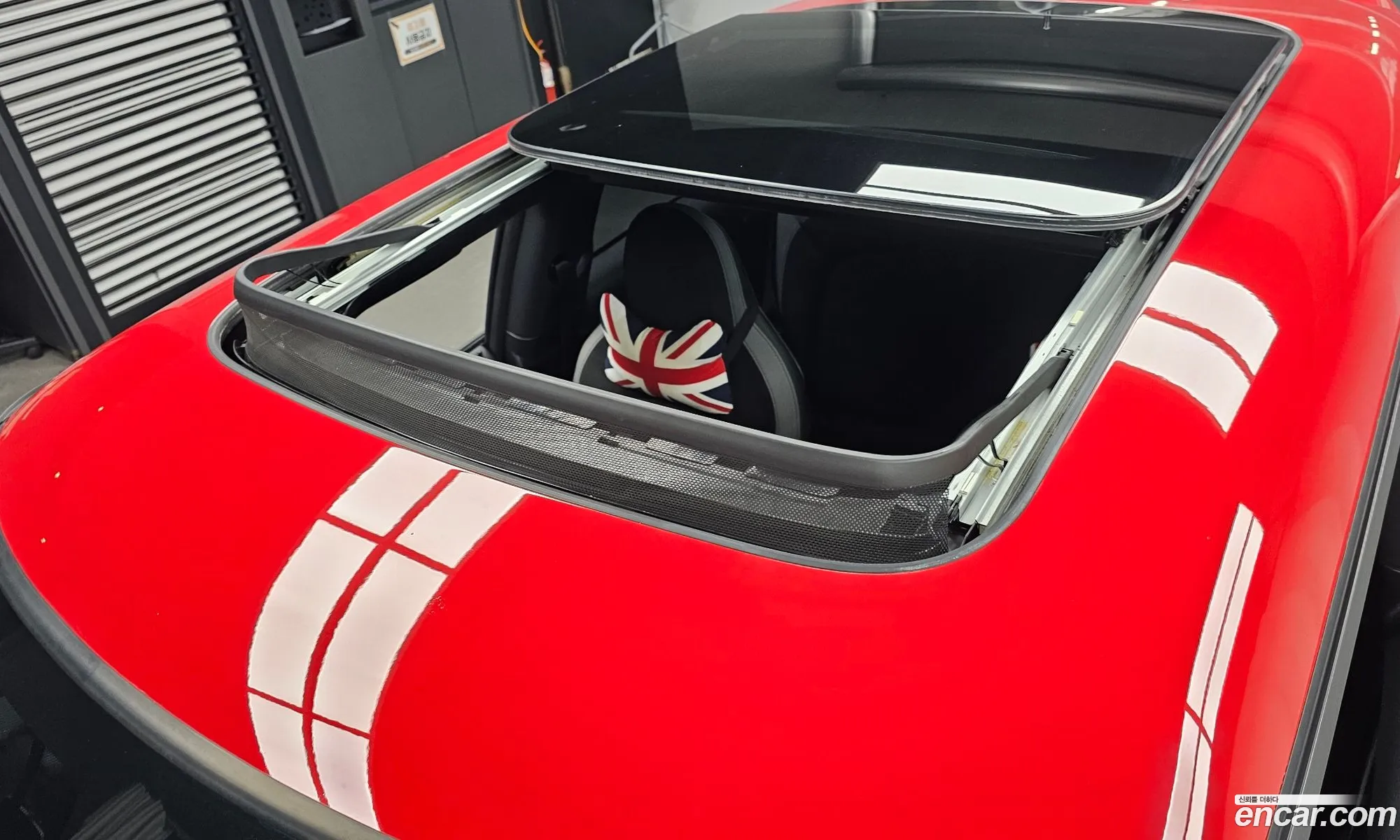 Mini Cooper S 2023 WMW81DH09P2T60312 — 2