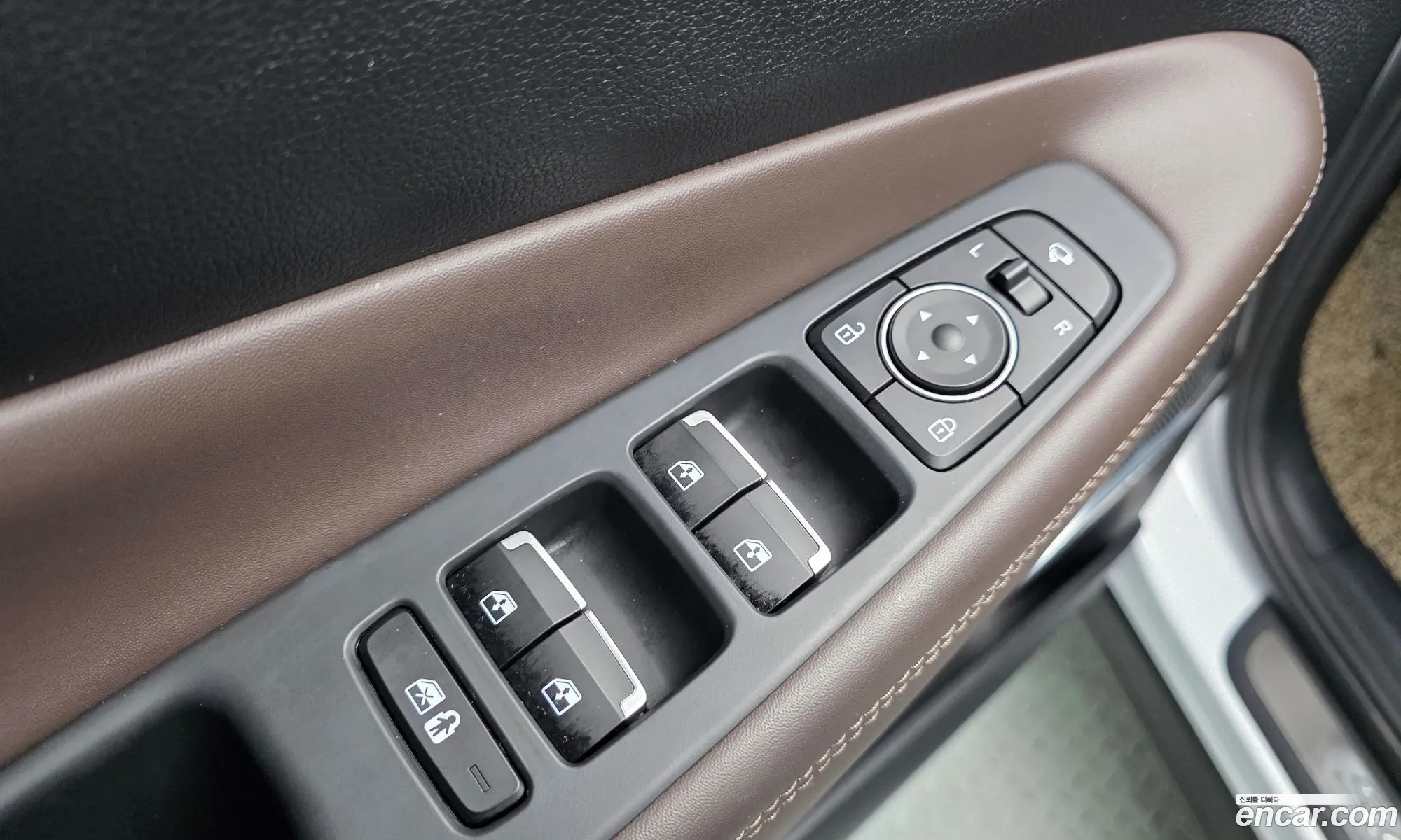 Hyundai Santa Fe 2020 — 16