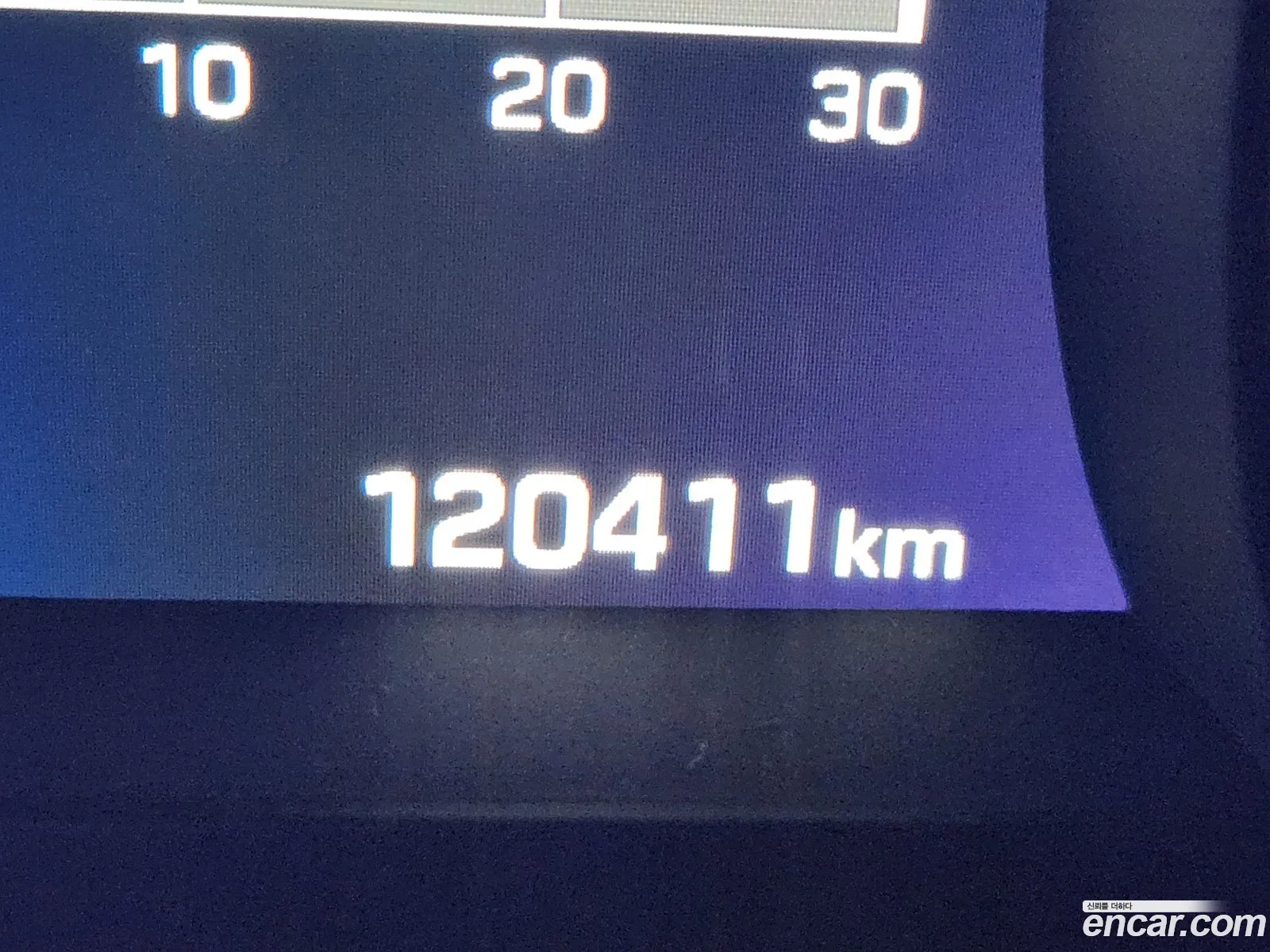 Hyundai Aslan 2015 — 13