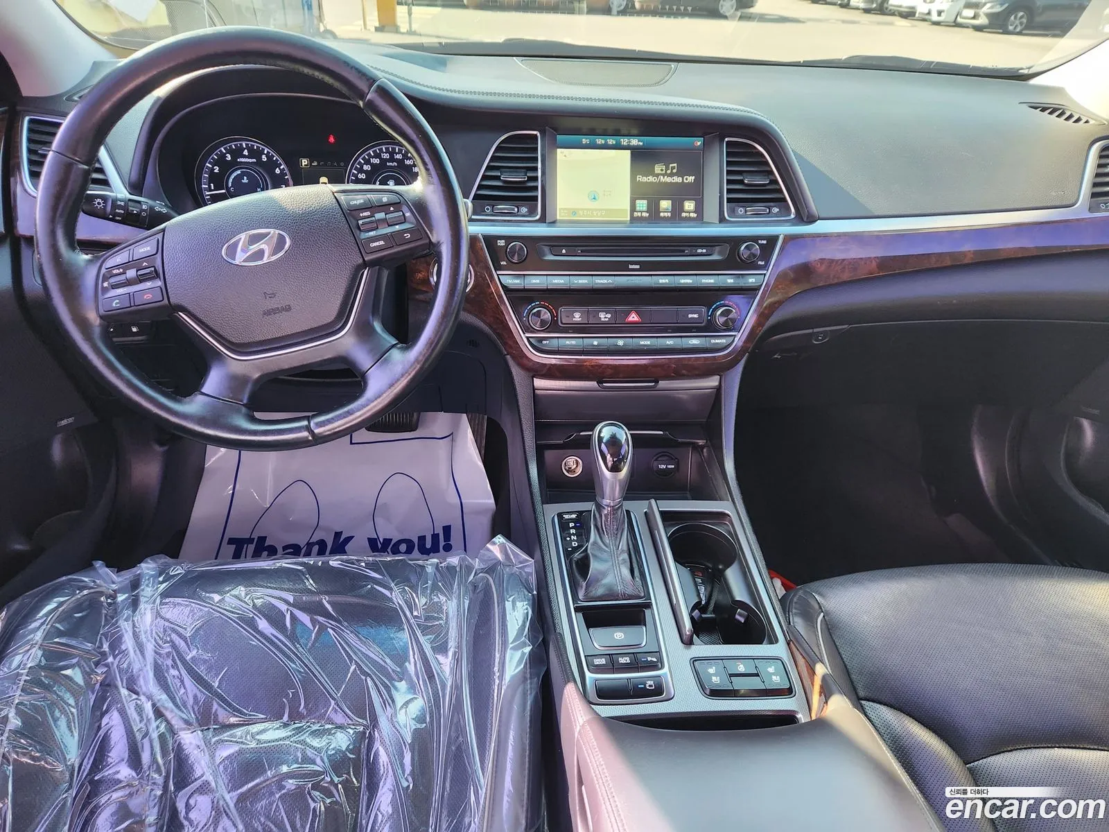 Hyundai Aslan 2015 — 20