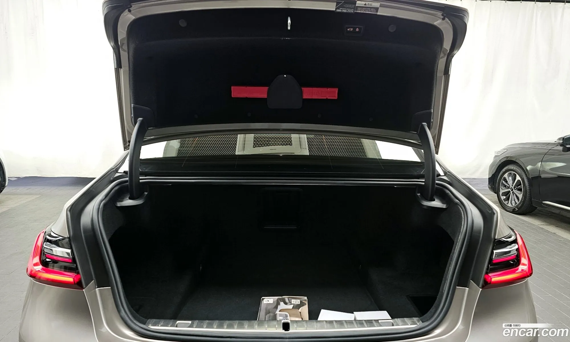 BMW 7 Series 2021 — 18
