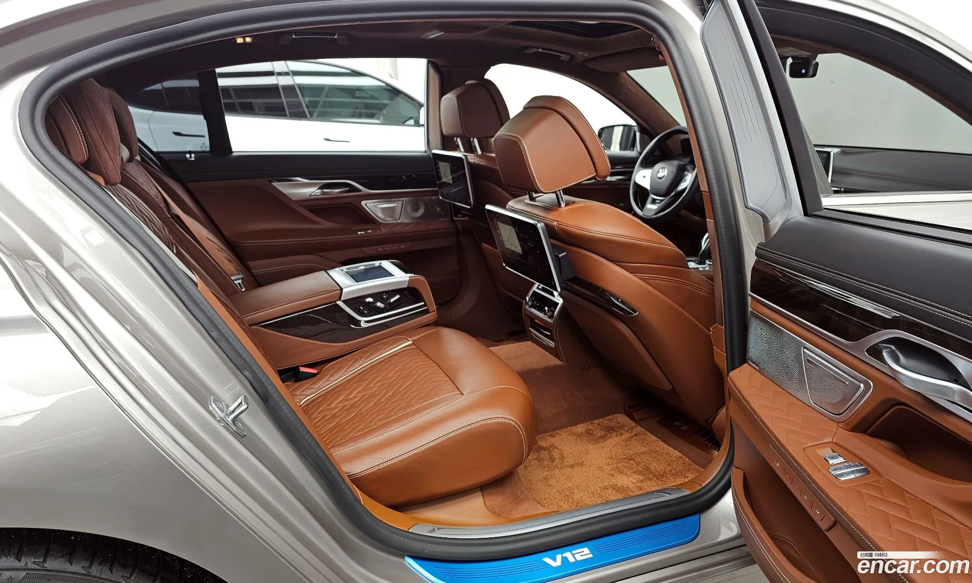 BMW 7 Series 2021 — 17