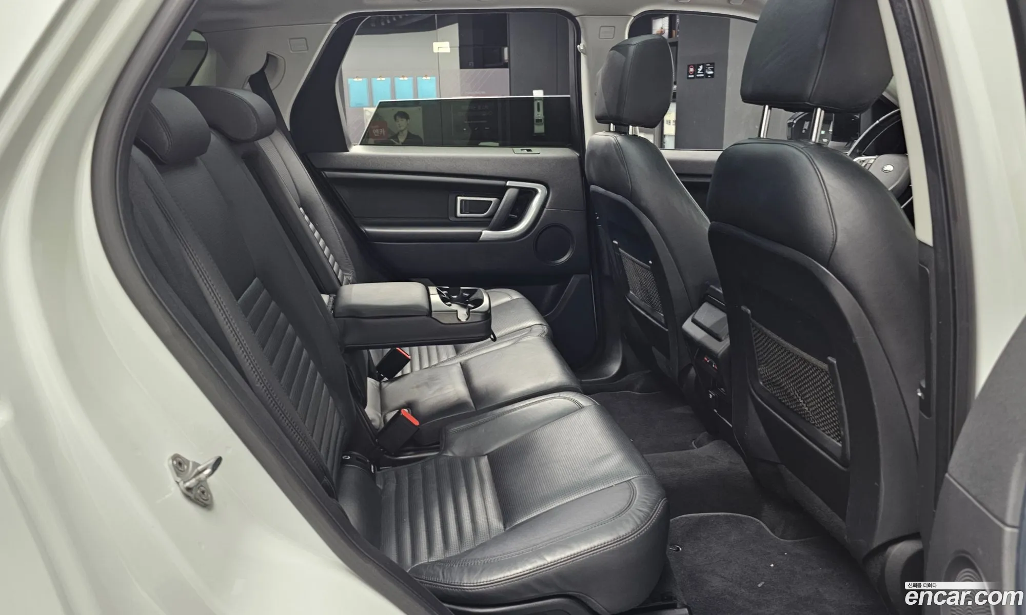 Land Rover Discovery Sport 2016 SALCA2BN8GH582044 — 4