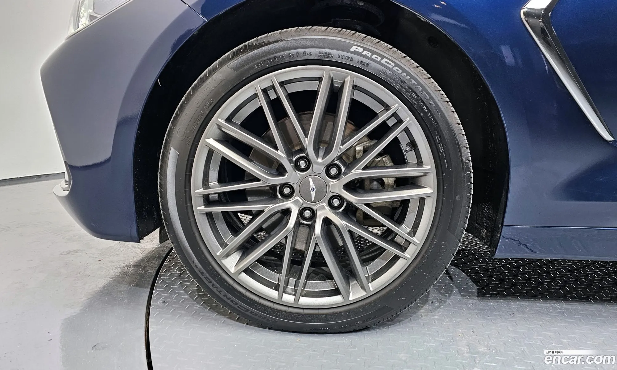 Genesis G70 2019 — 15