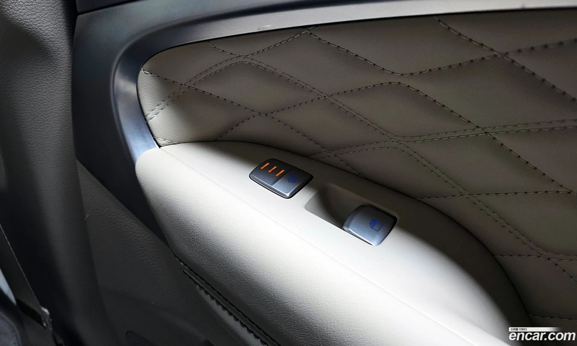 Genesis G70 2019 — 2