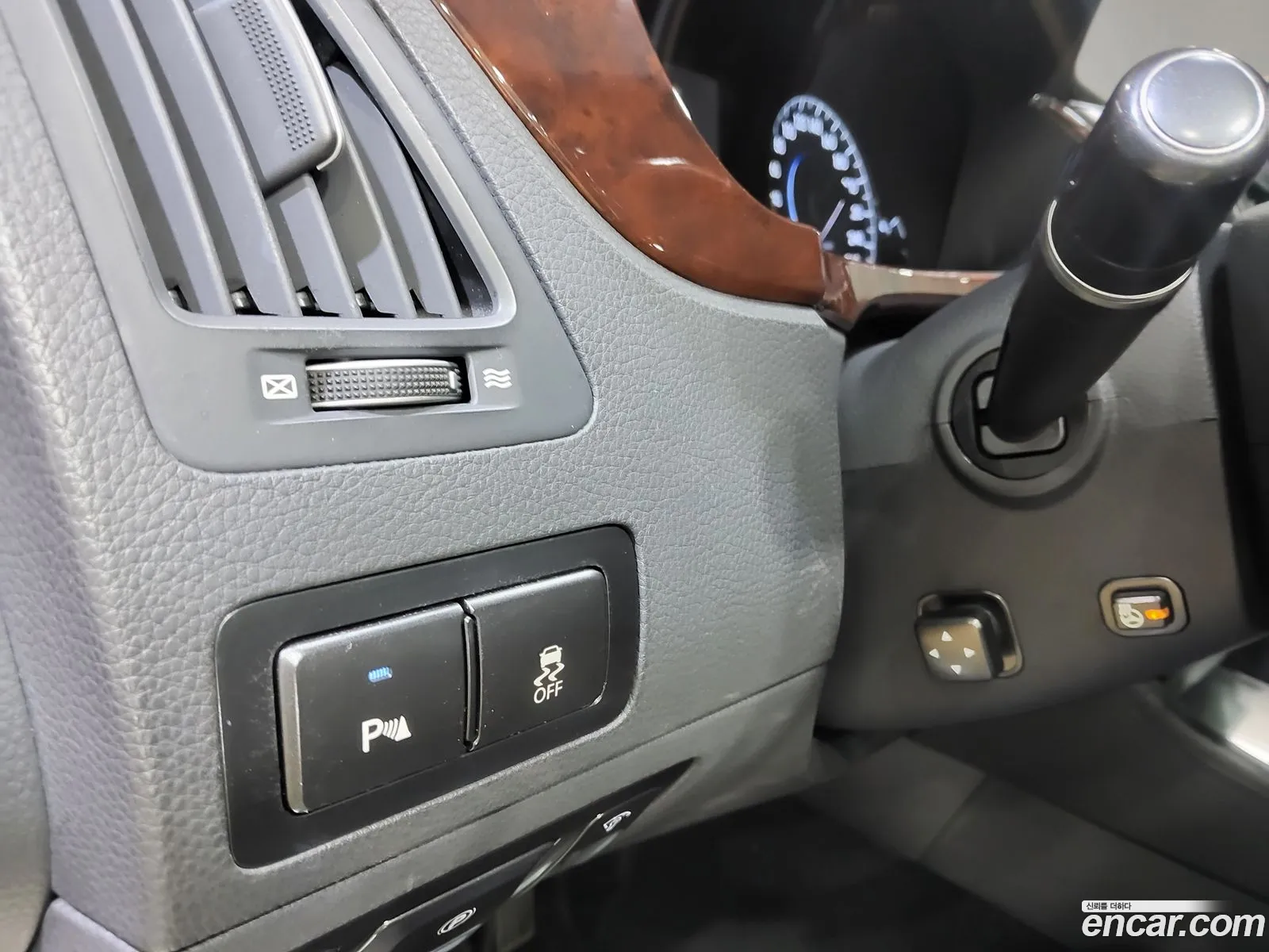 Hyundai Equus 2010 — 5