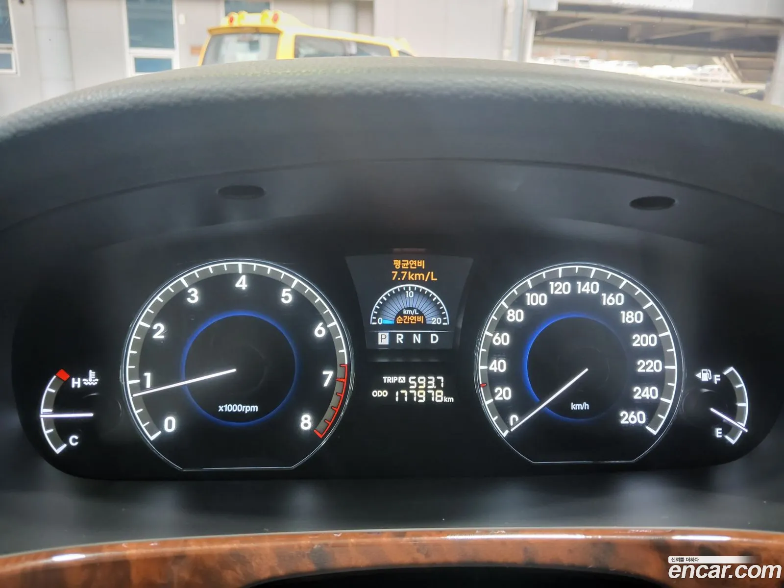 Hyundai Equus 2010 — 4