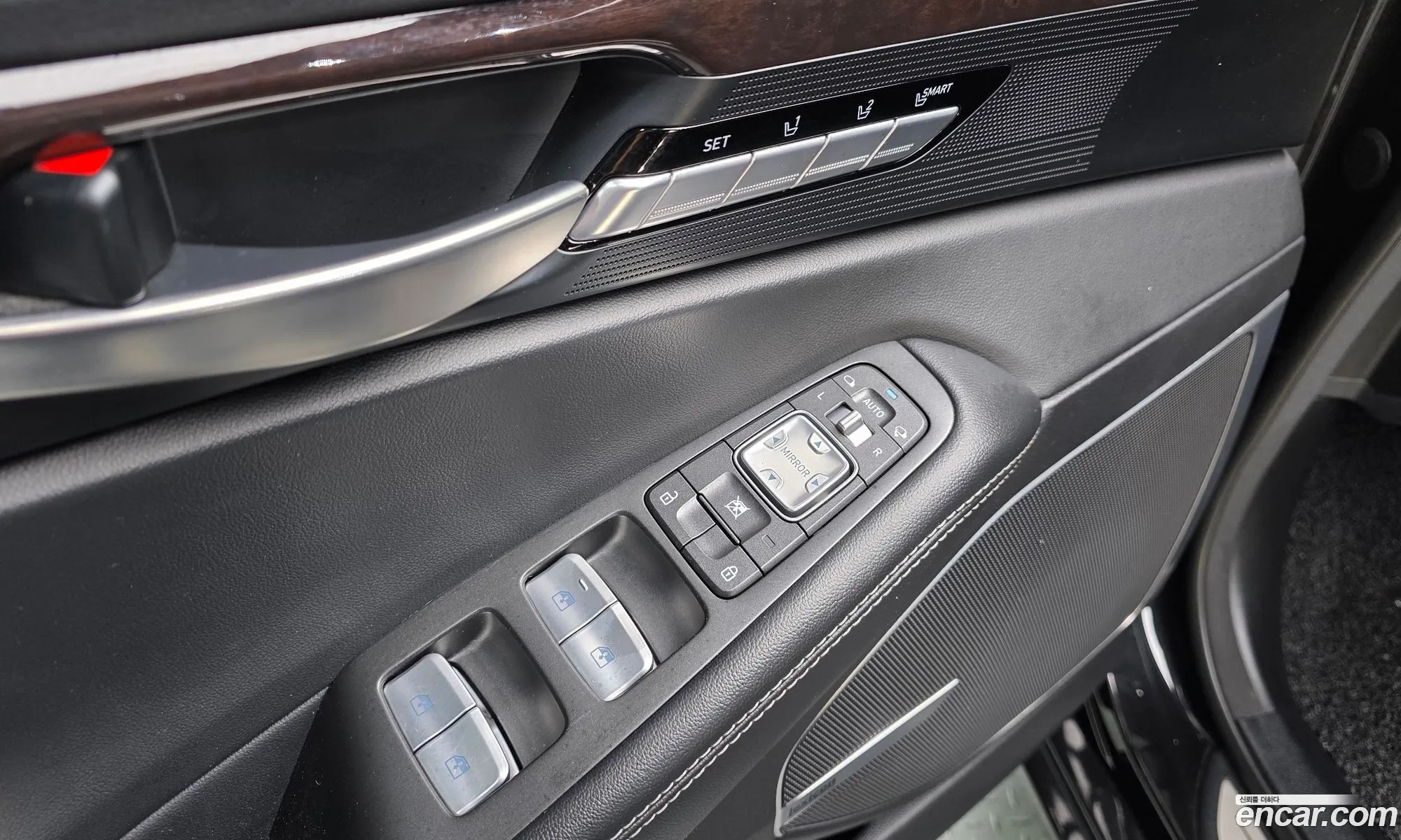 Genesis EQ900 2018 — 10