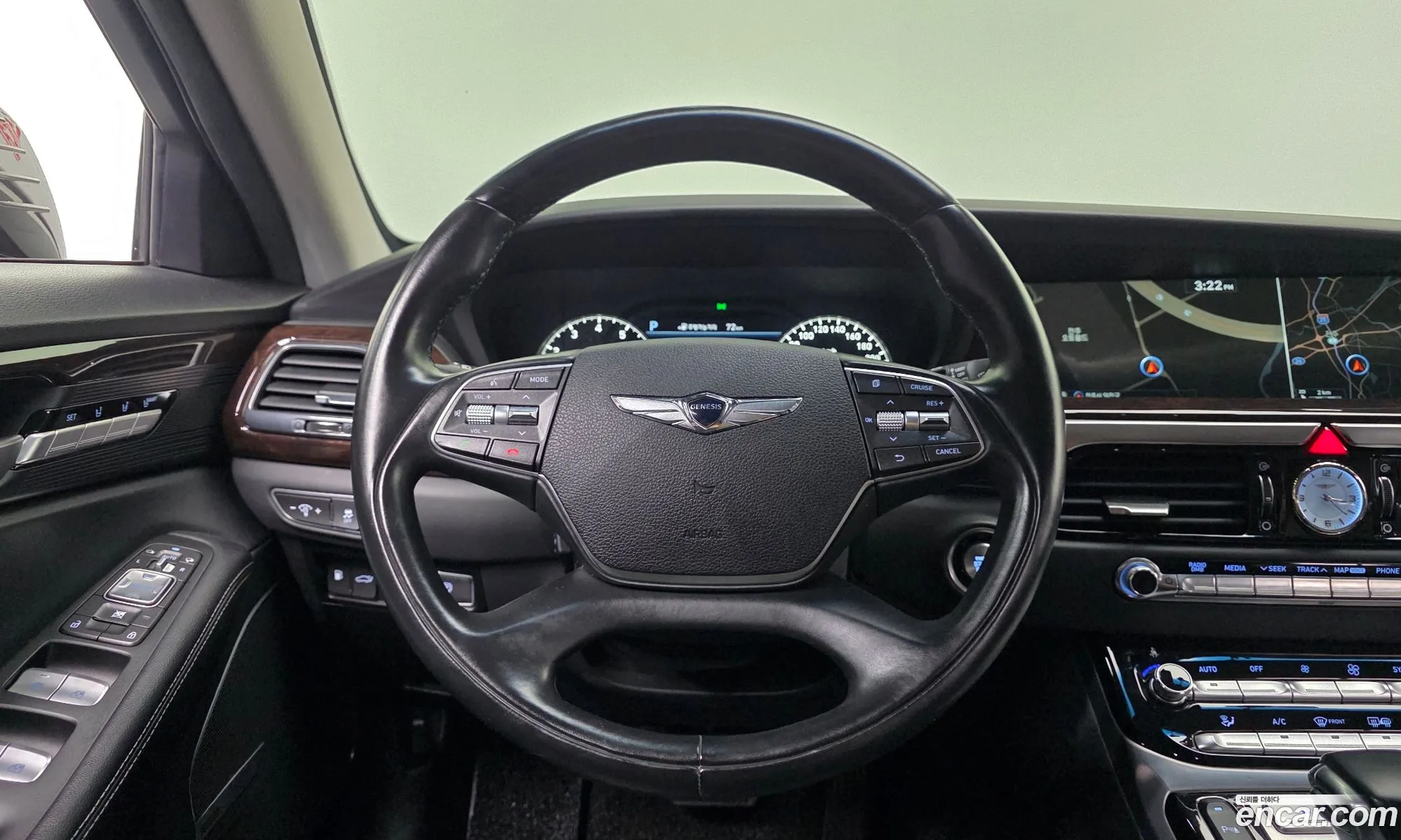 Genesis EQ900 2018 — 2