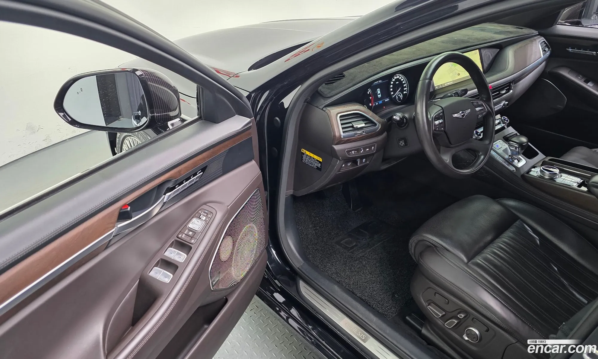 Genesis G90 2019 — 18