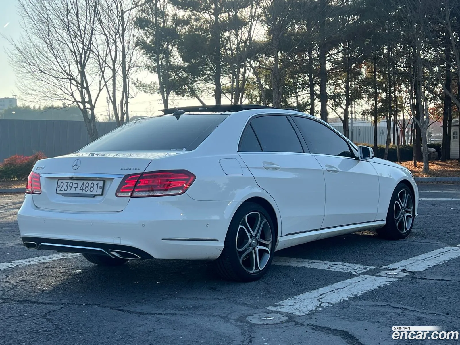 Mercedes-Benz E-Class W212 2015 — 12